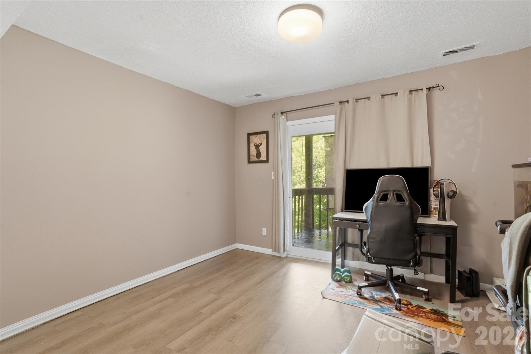 Townhouse at 8338 Cricket Lake Drive, Charlotte, photo 17 of 41