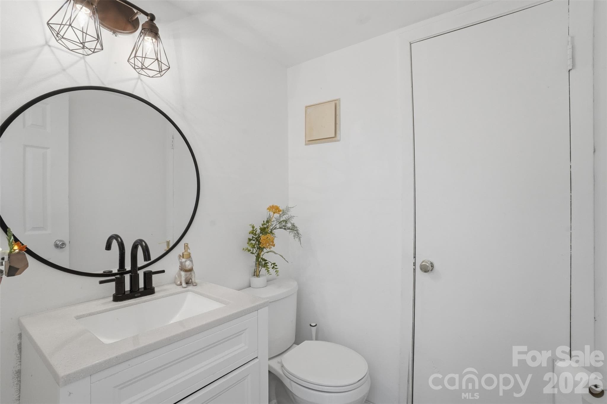 Townhouse at 8338 Cricket Lake Drive, Charlotte, photo 28 of 41