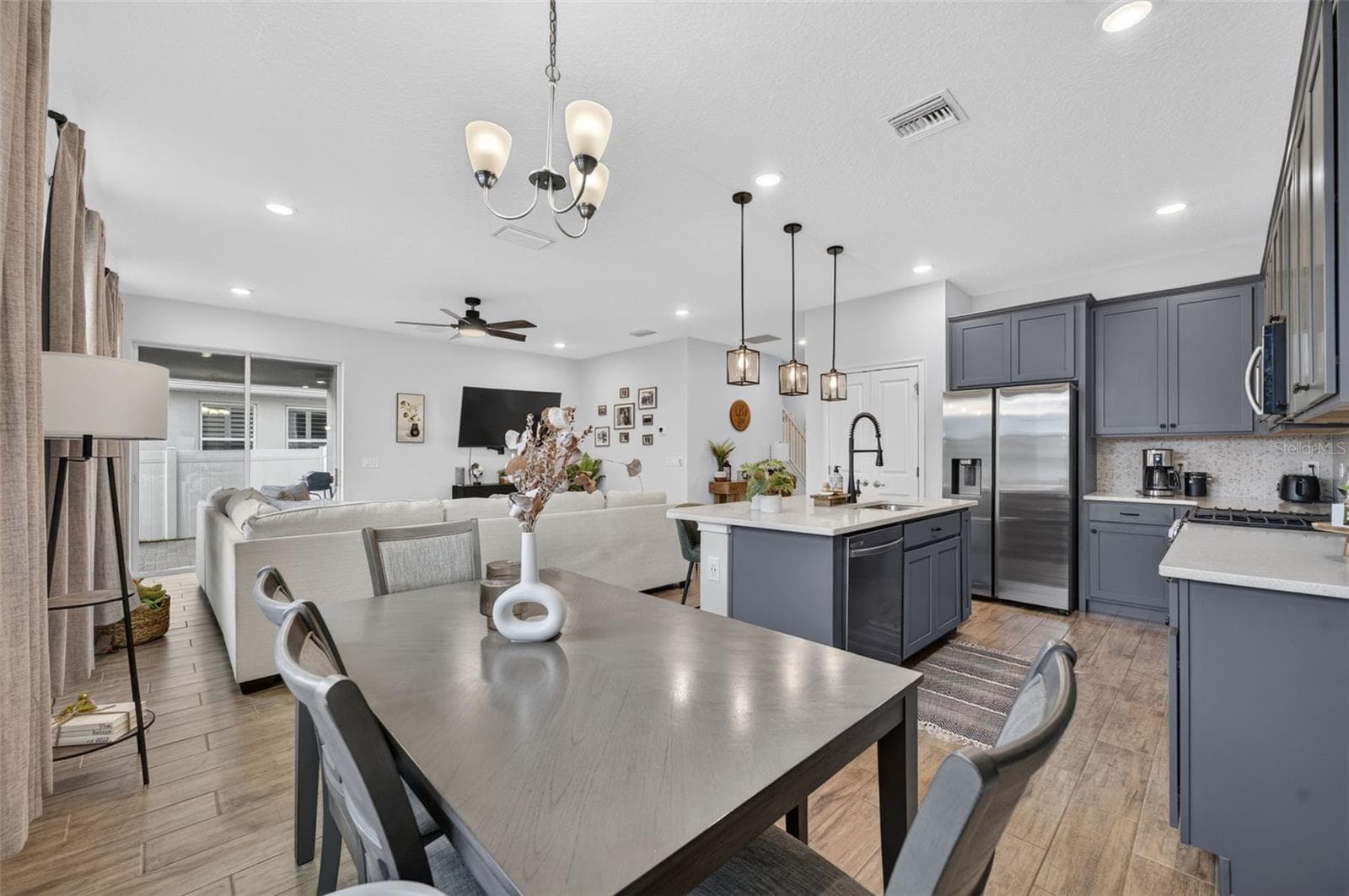 Single Family Residence at 2340 SIRENA LN, MOUNT DORA, photo 17 of 64