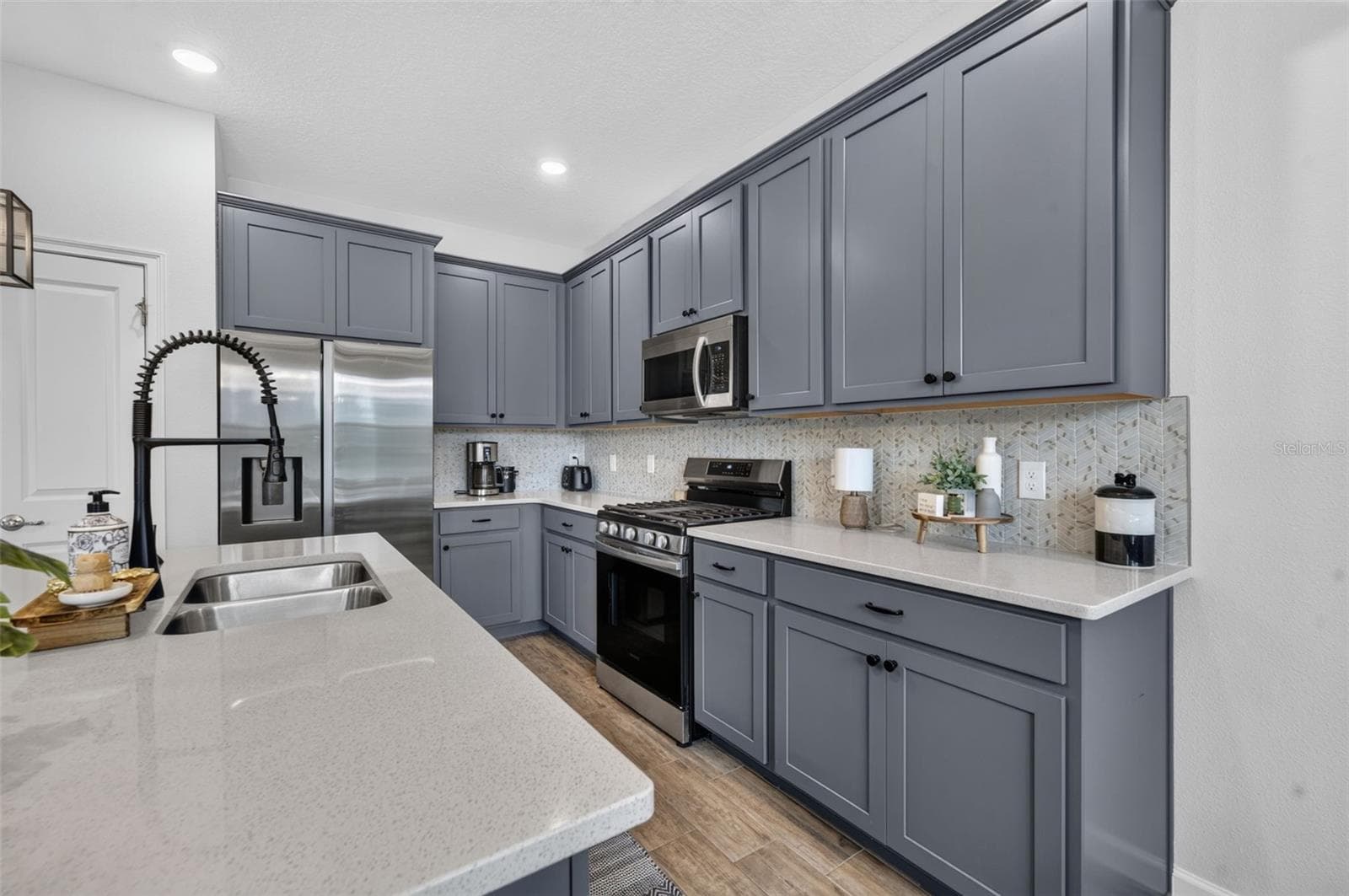 Single Family Residence at 2340 SIRENA LN, MOUNT DORA, photo 20 of 64