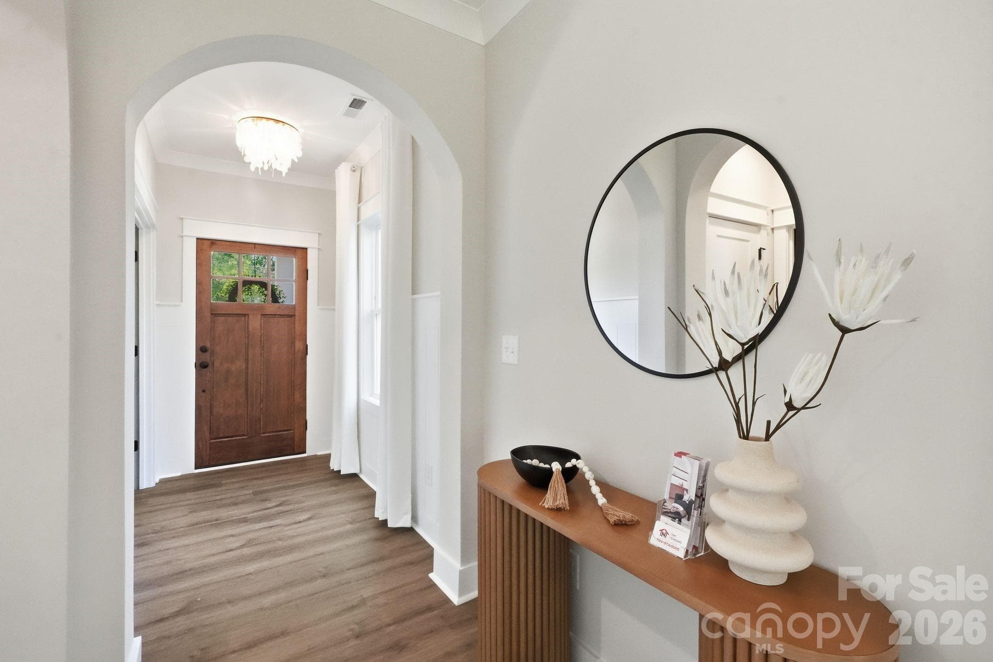 Single Family Residence at 4020 Avalon Avenue, Charlotte, photo 2 of 30