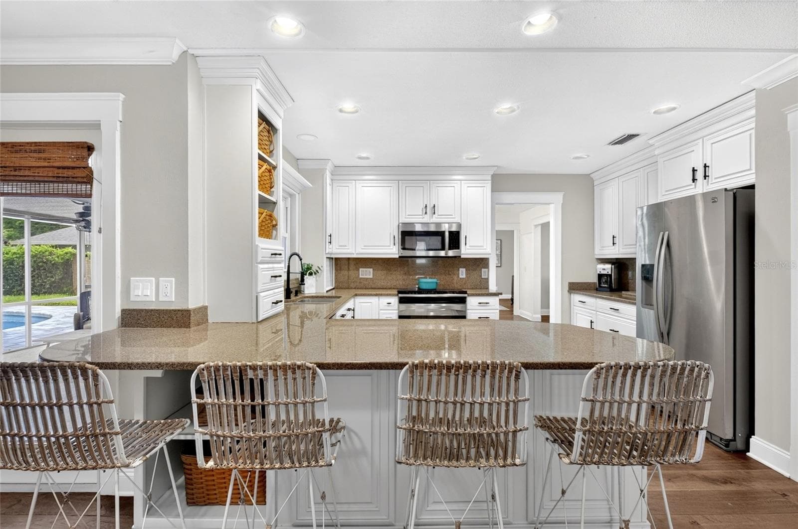 Eat In Kitchen With Bar Stools - 722 S RANGER BLVD, WINTER PARK