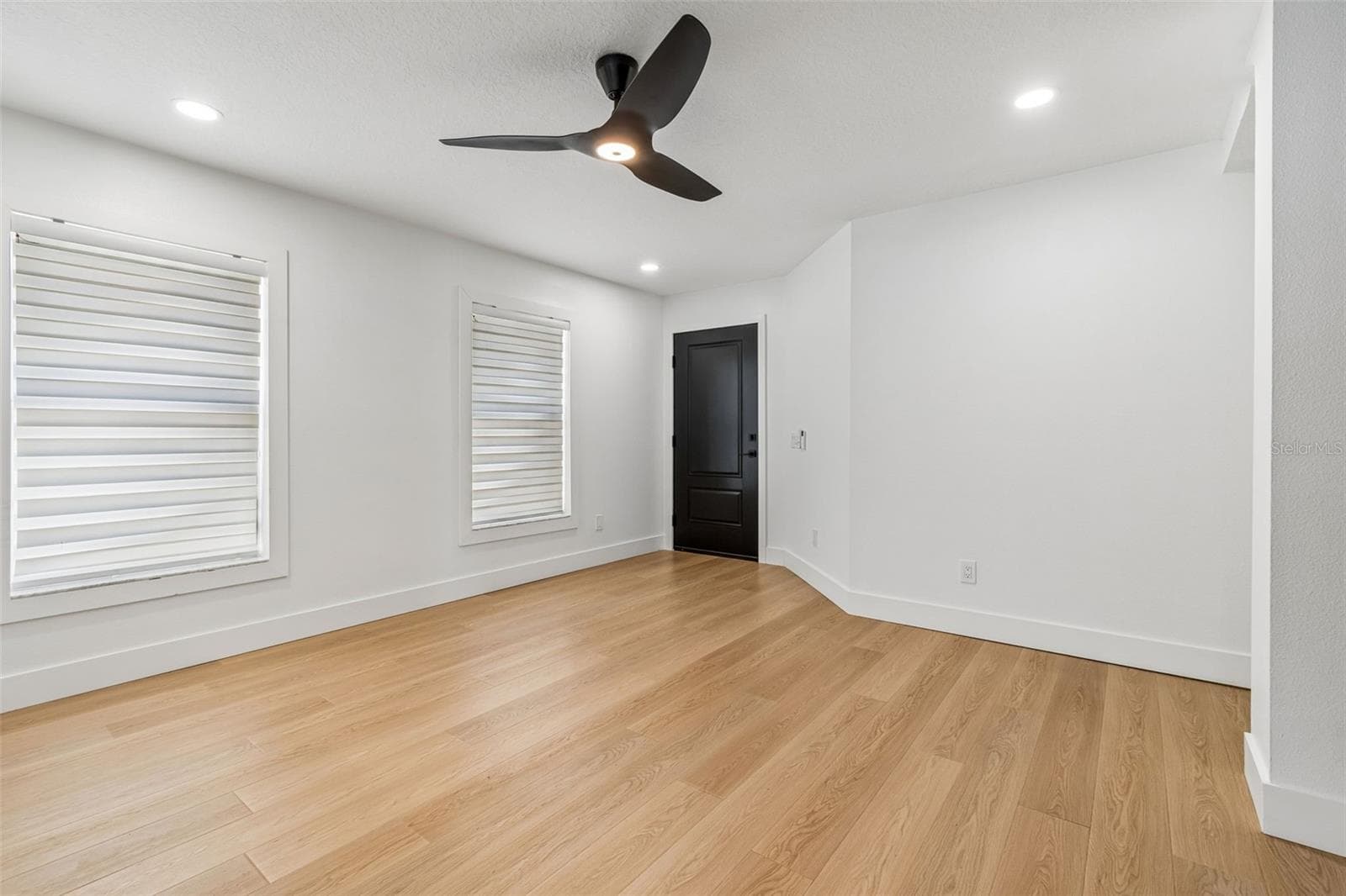 Single Family Residence at 32323 FISH HOOK LOOP, WESLEY CHAPEL, photo 14 of 76