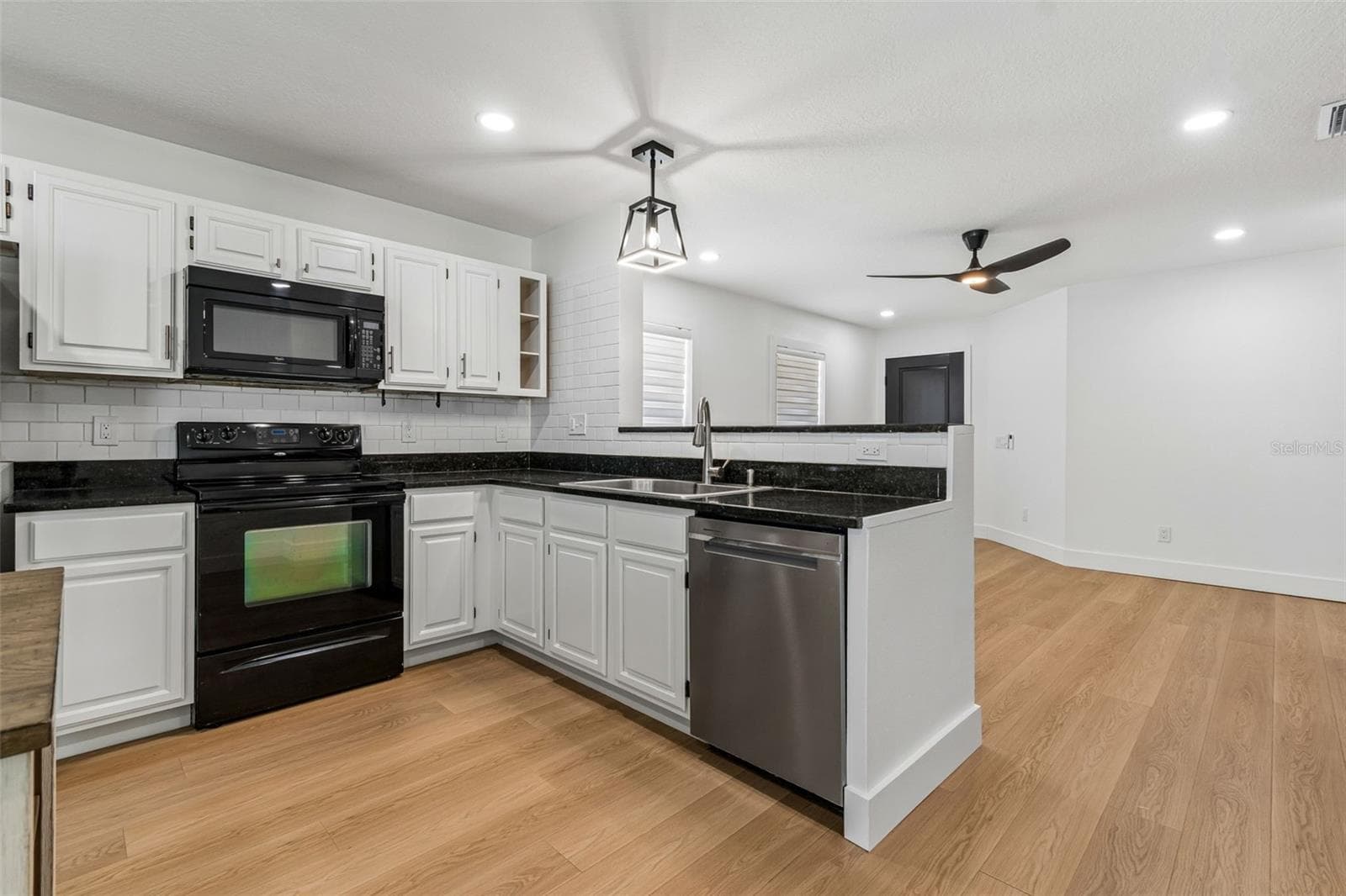 Single Family Residence at 32323 FISH HOOK LOOP, WESLEY CHAPEL, photo 17 of 76