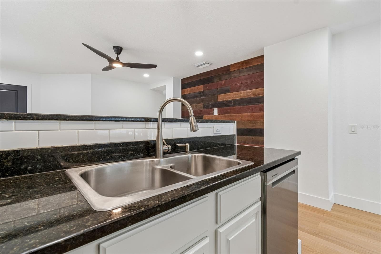 Single Family Residence at 32323 FISH HOOK LOOP, WESLEY CHAPEL, photo 20 of 76
