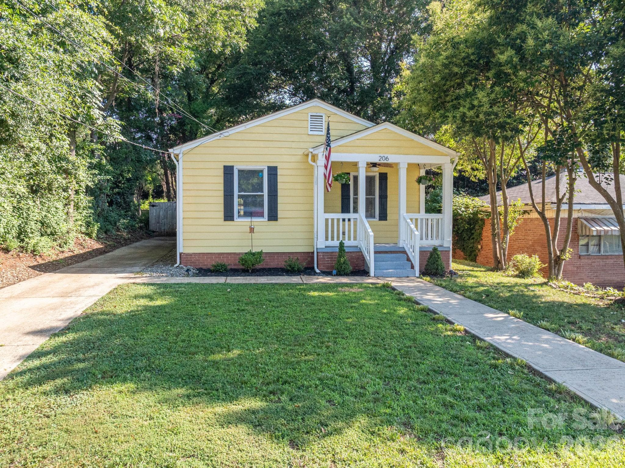 Single Family Residence at 206 Cedar Street, Belmont, photo 2 of 34