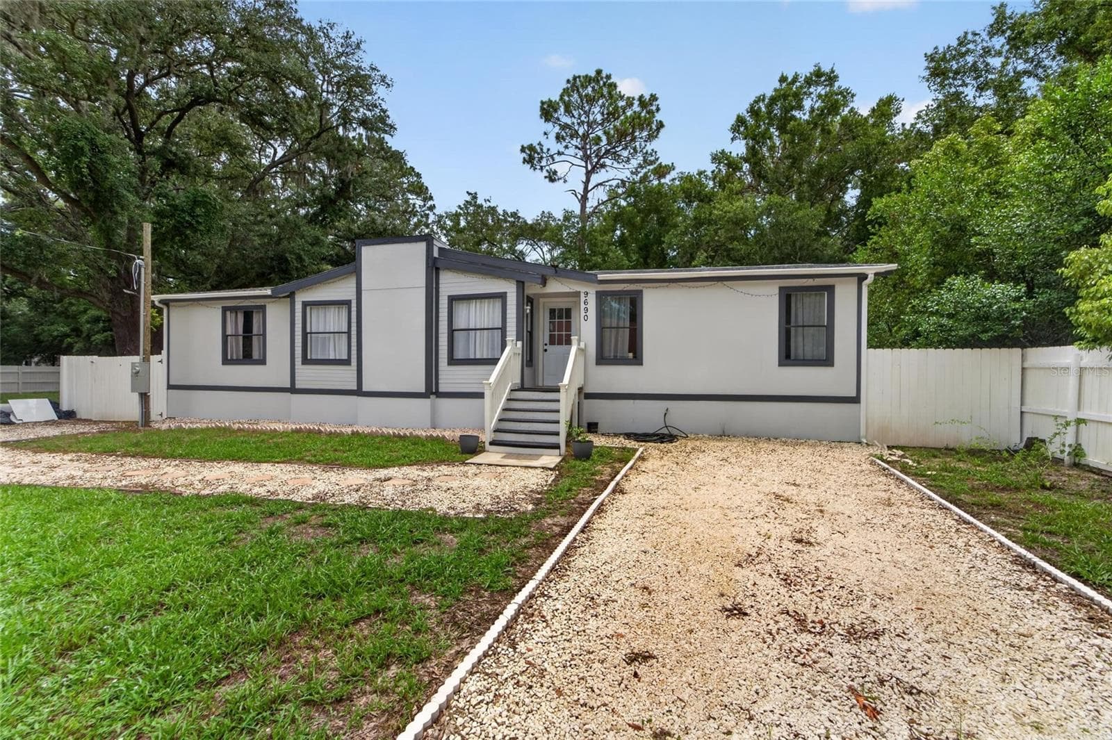 Manufactured Home at 9690 JEROME DR, NEW PORT RICHEY, photo 2 of 59