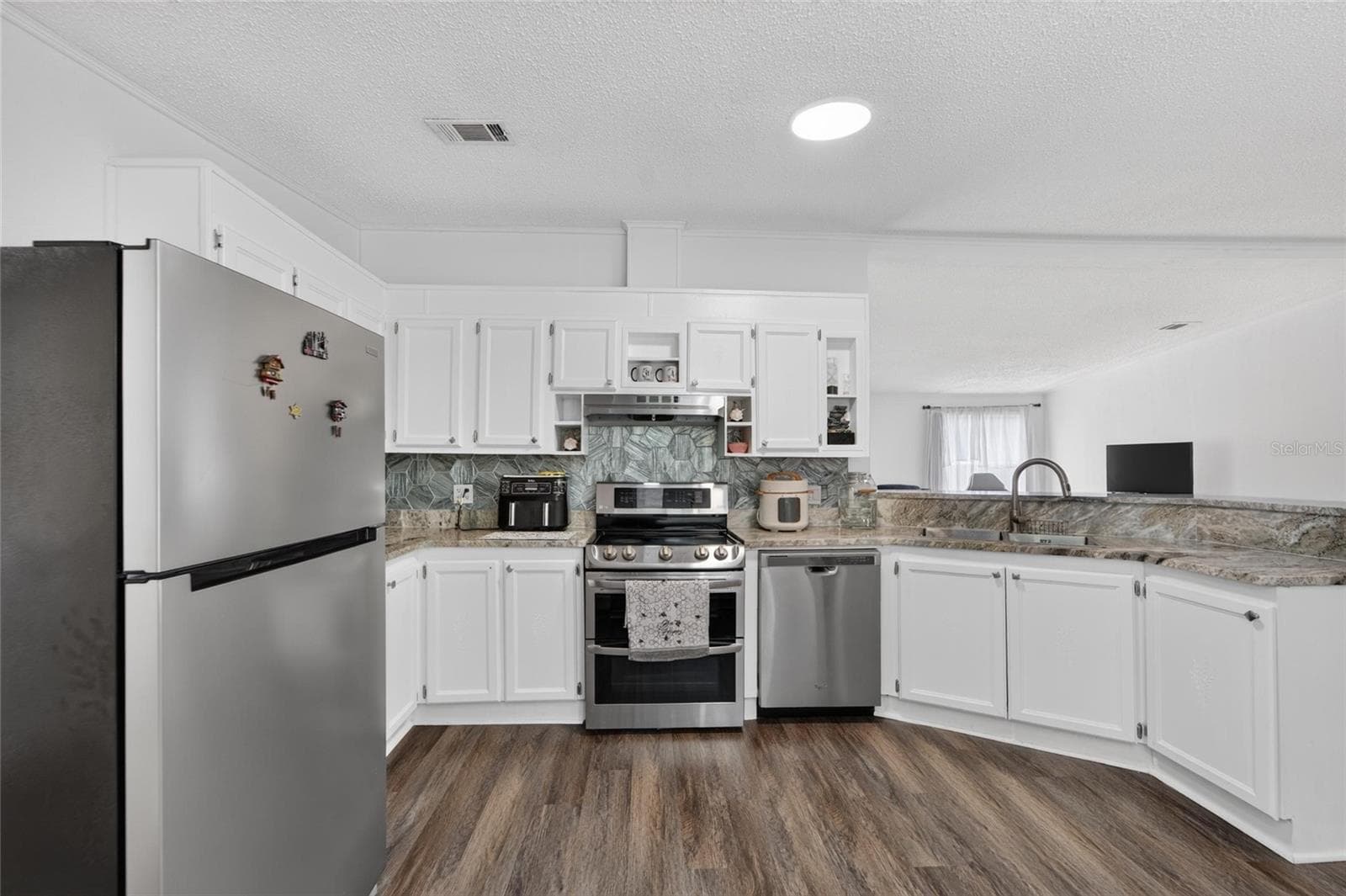 Manufactured Home at 9690 JEROME DR, NEW PORT RICHEY, photo 33 of 59