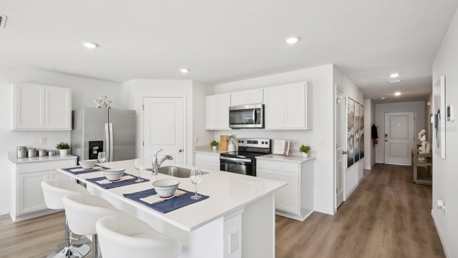 Single Family Residence at 18708 HIGHLAND DEW ST, SPRING HILL, photo 10 of 28