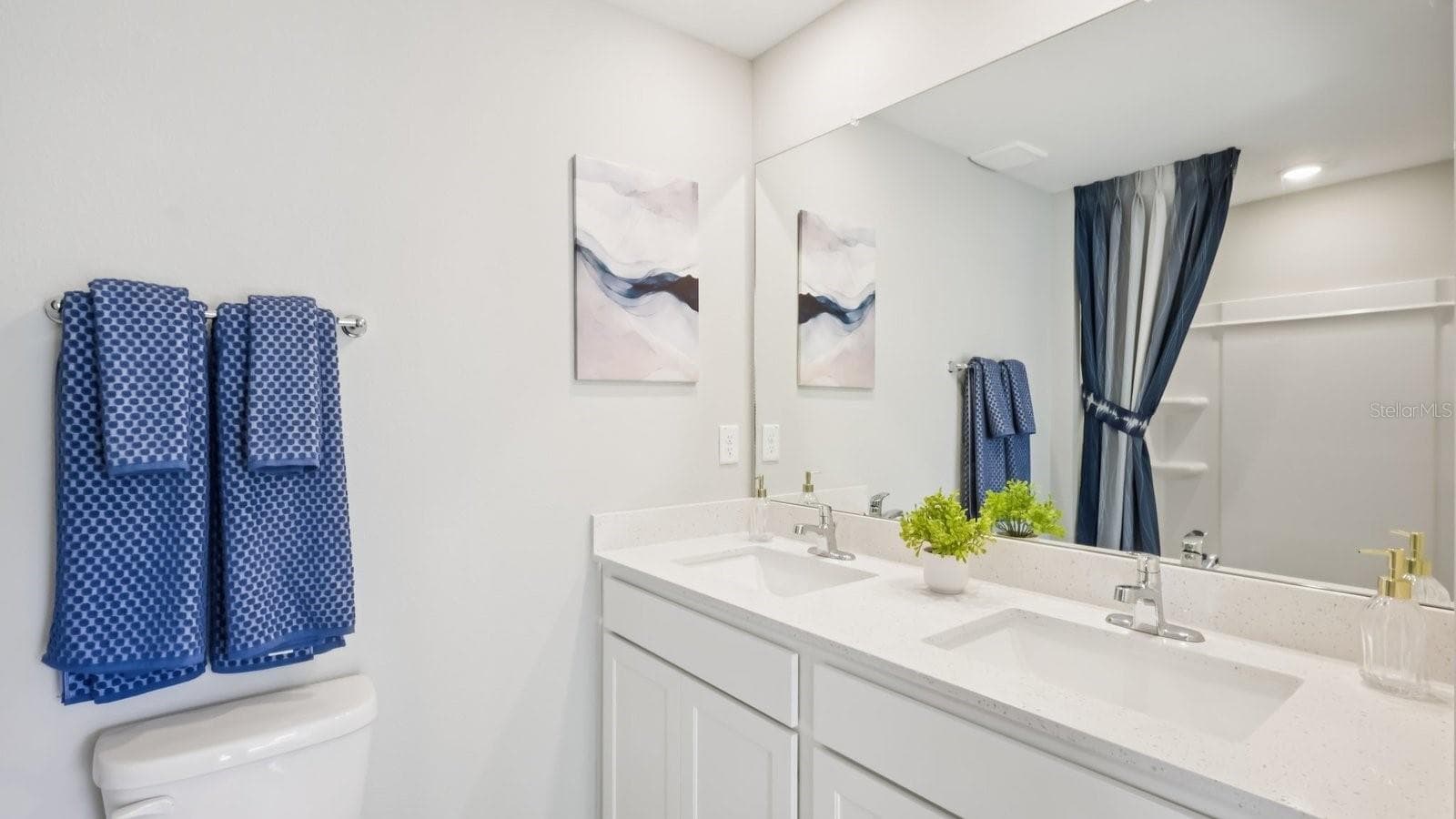 Single Family Residence at 18708 HIGHLAND DEW ST, SPRING HILL, photo 17 of 28