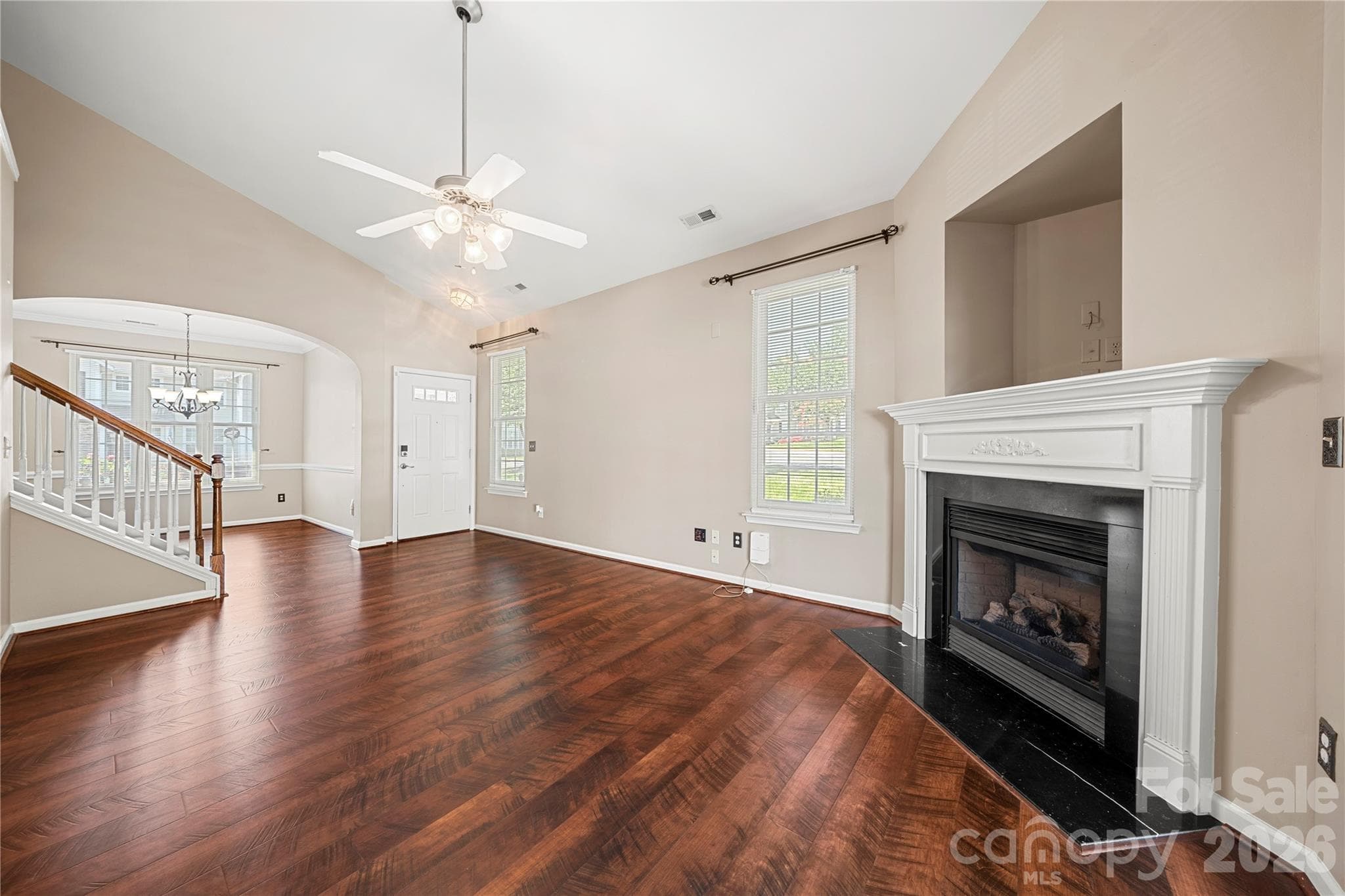Townhouse at 207 Dawn Mist Lane, Fort Mill, photo 9 of 38