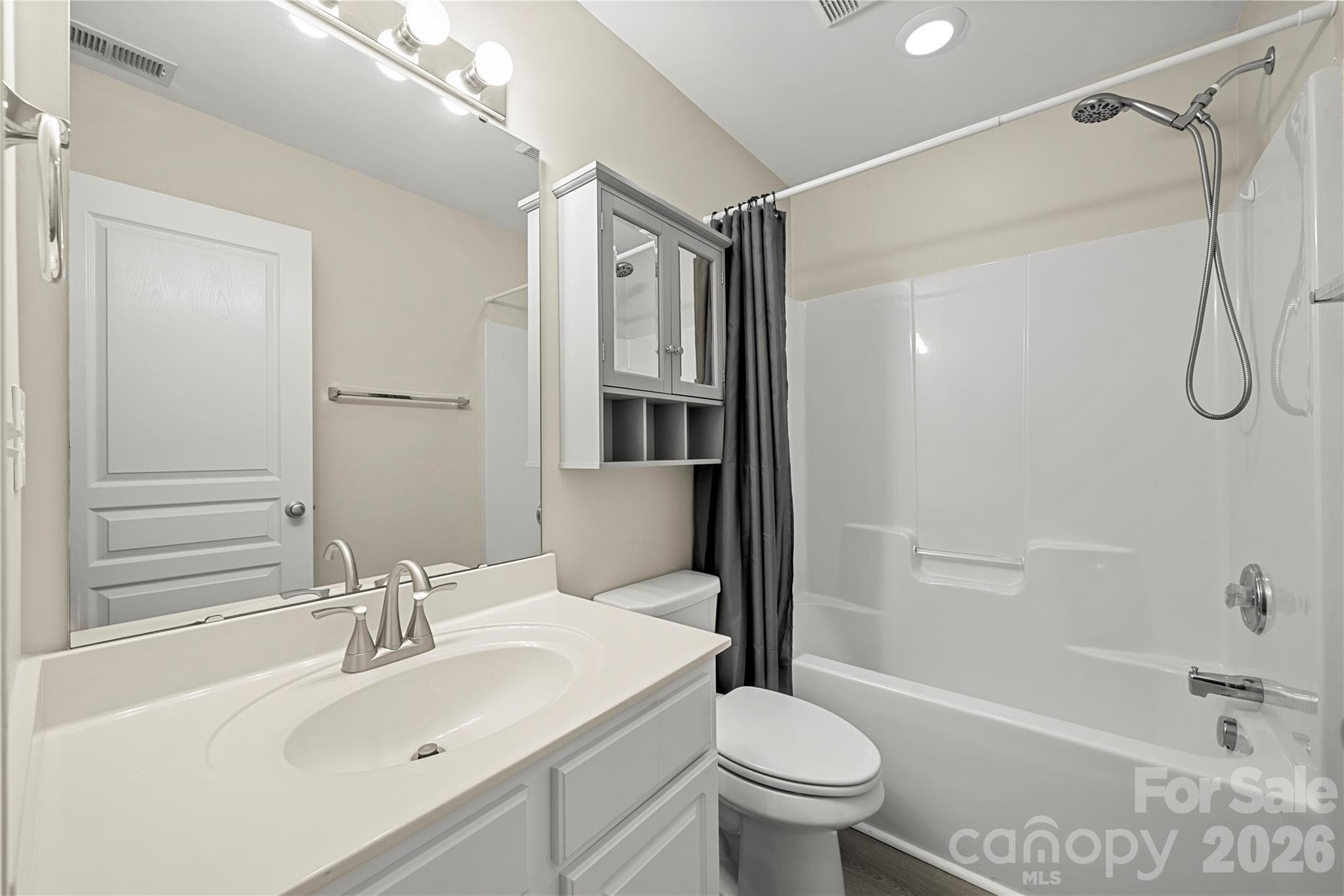 Townhouse at 207 Dawn Mist Lane, Fort Mill, photo 28 of 38