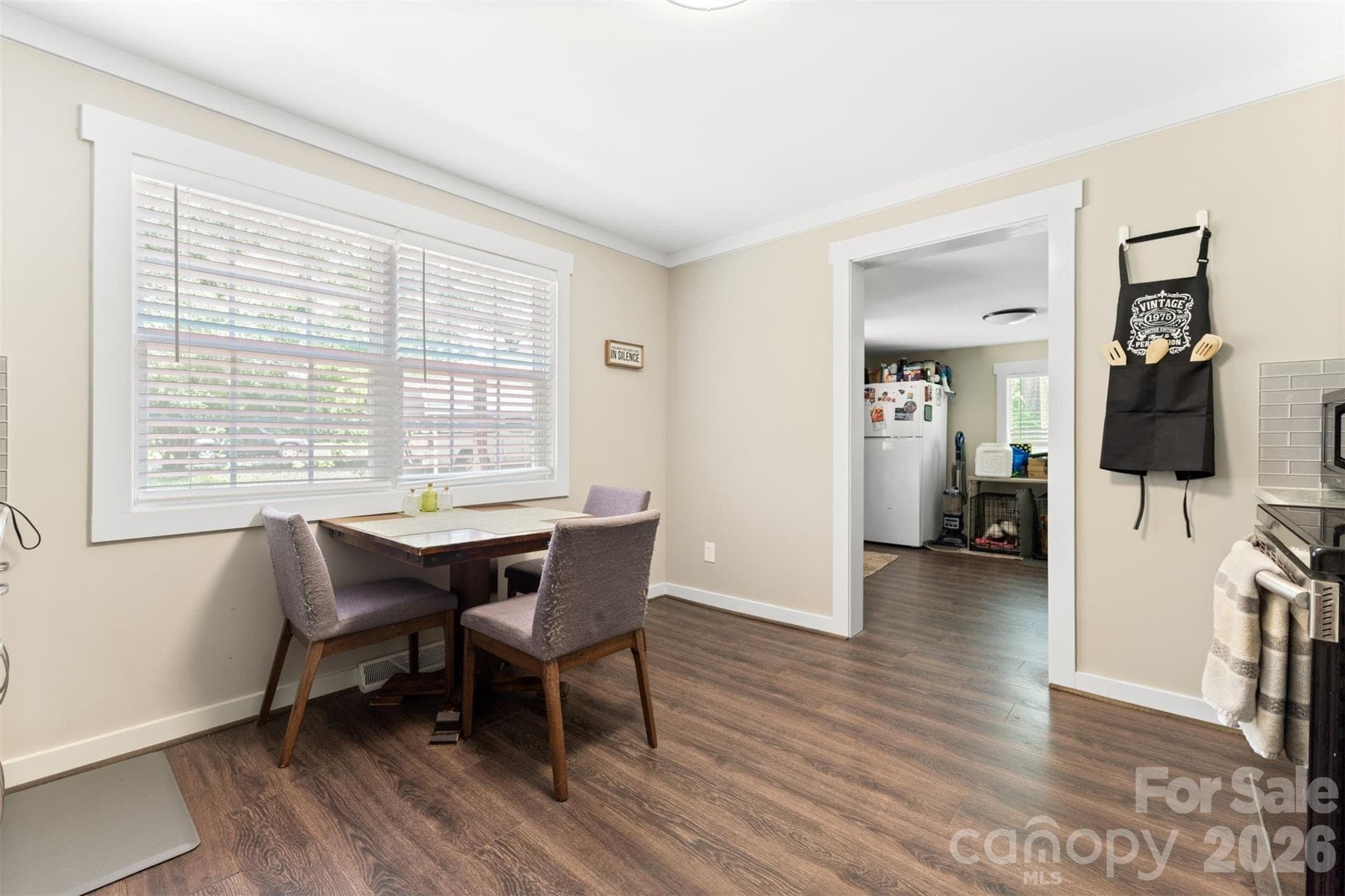 Eat-in Kitchen - 7193 Kershaw Camden Highway, Kershaw