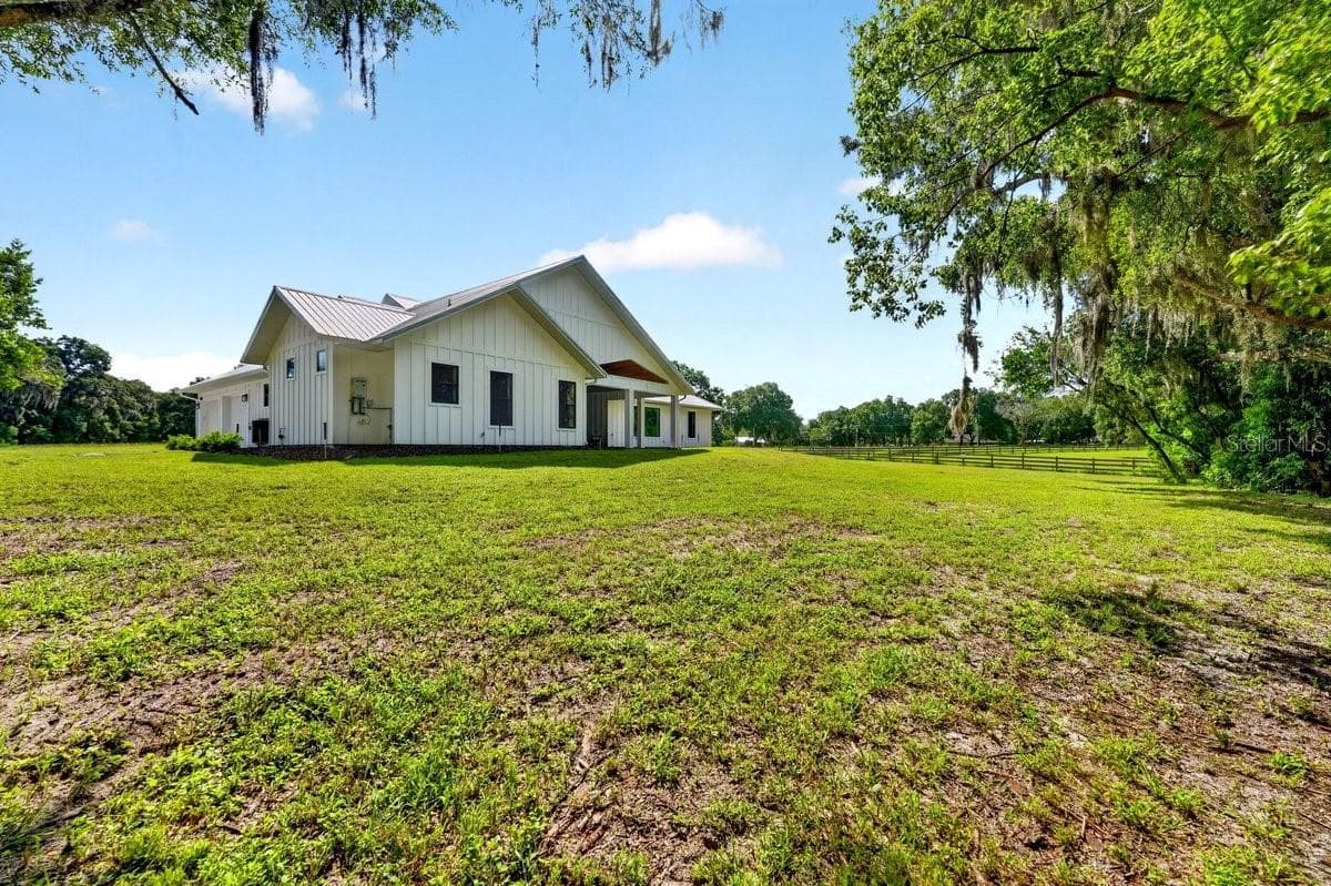 Single Family Residence at 1624 GREENS DAIRY RD, DELAND, photo 7 of 66