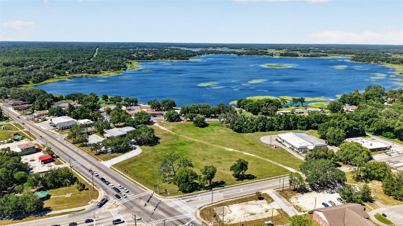 Near Boat Ramp & Hernando Lake Park - 3362 N CARL G ROSE HWY, HERNANDO