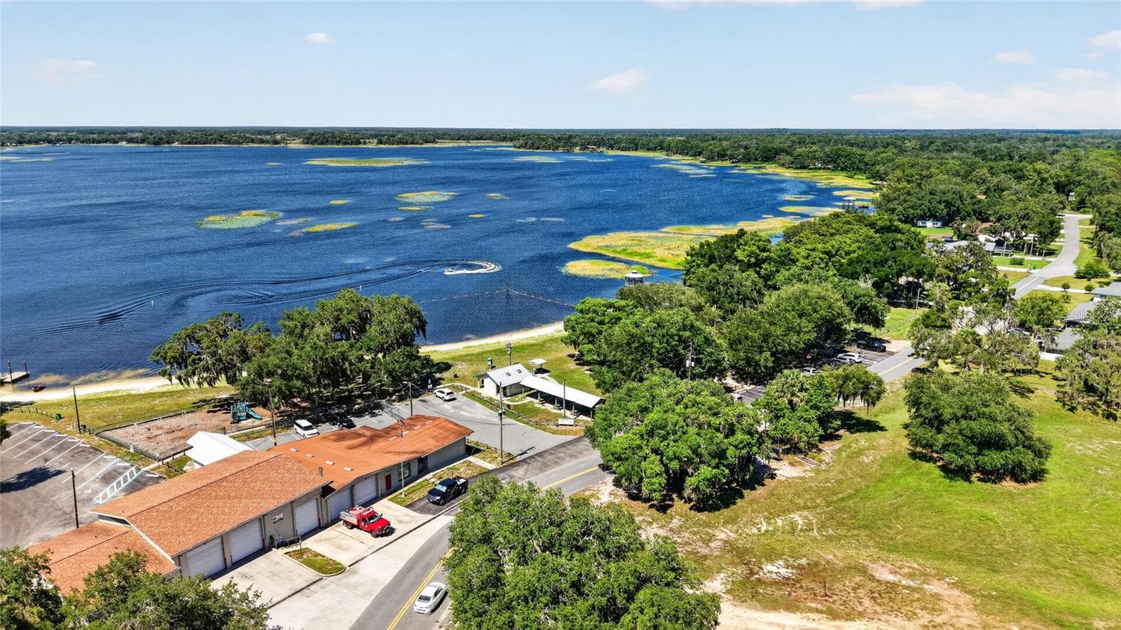 Near Boat Ramp & Hernando Lake Park - 3362 N CARL G ROSE HWY, HERNANDO