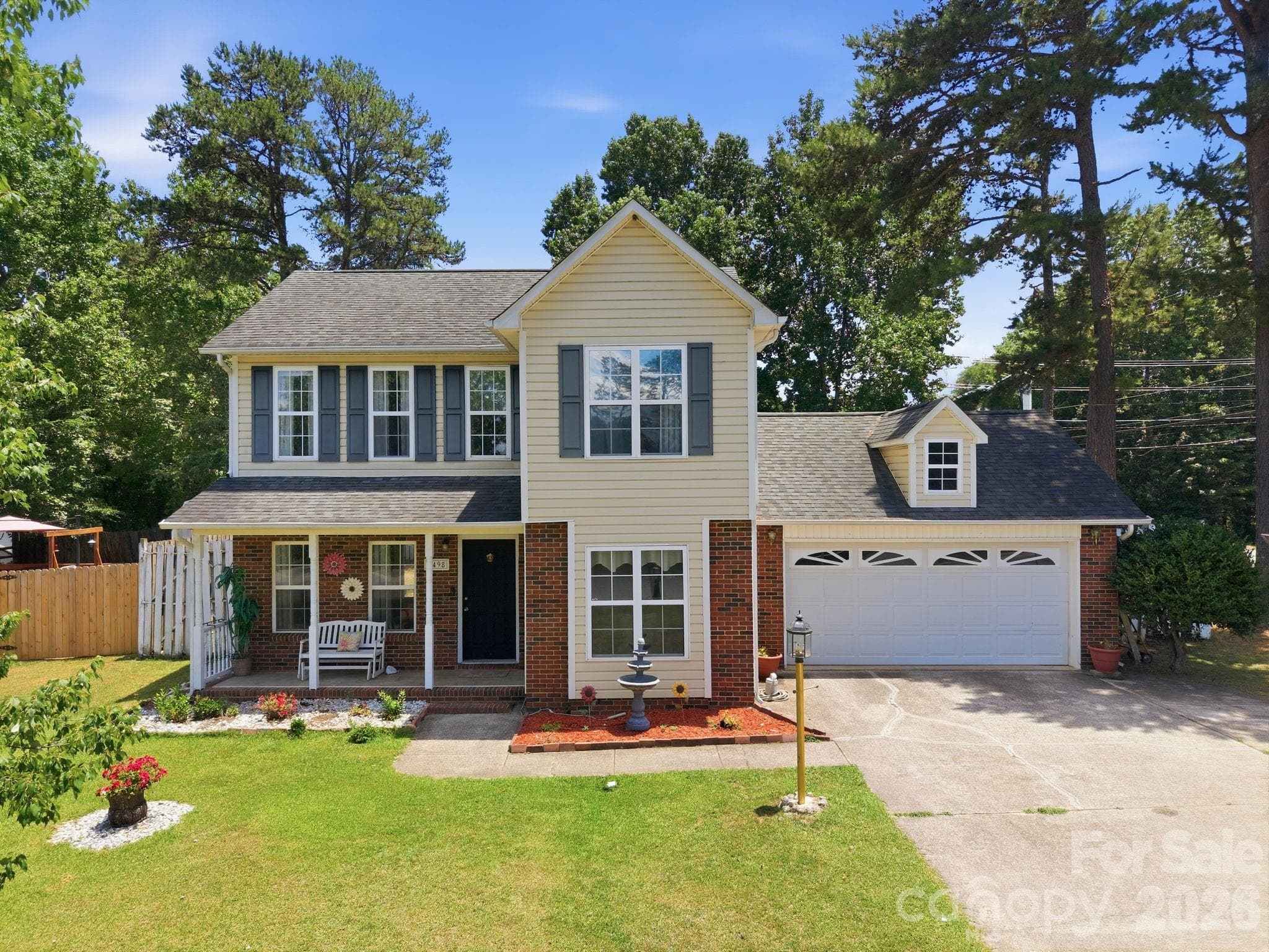 2498 Hawk Ridge Drive