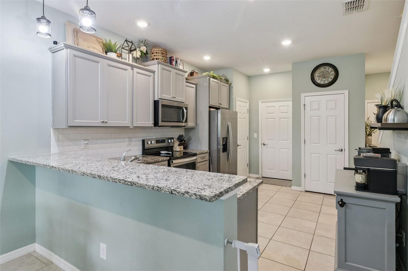 Townhouse at 5329 SYLVESTER LOOP, TAMPA, photo 12 of 32