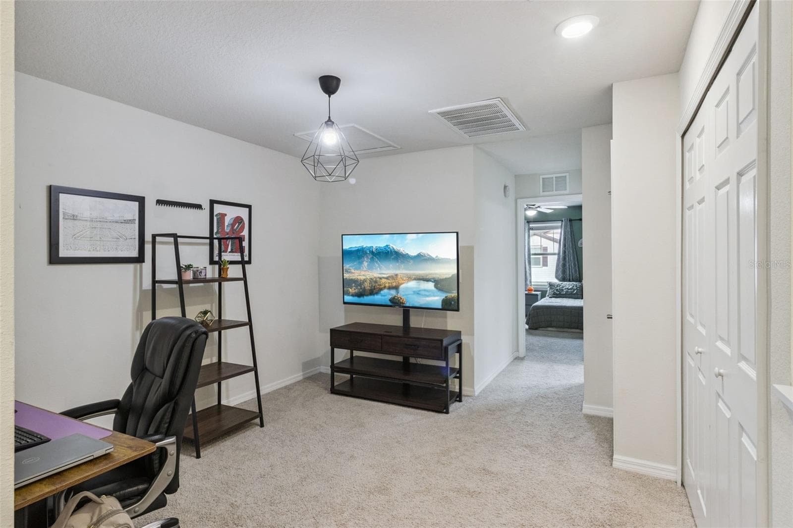 Townhouse at 5329 SYLVESTER LOOP, TAMPA, photo 16 of 32