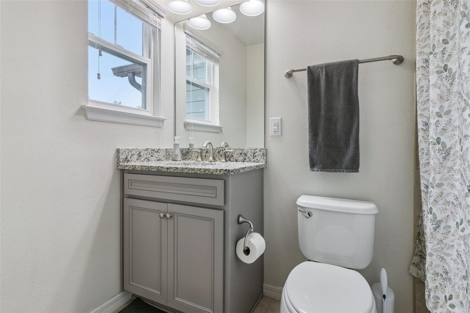 Townhouse at 5329 SYLVESTER LOOP, TAMPA, photo 23 of 32