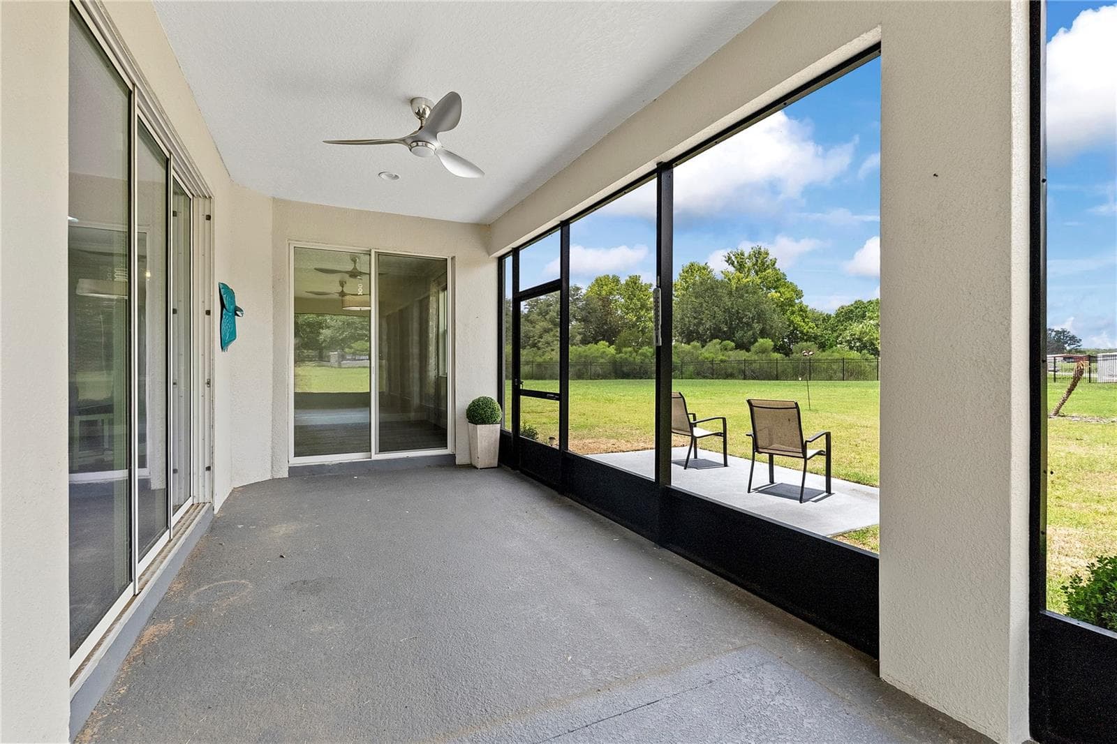 Single Family Residence at 8113 BRIDGEPORT BAY CIR, MOUNT DORA, photo 24 of 37