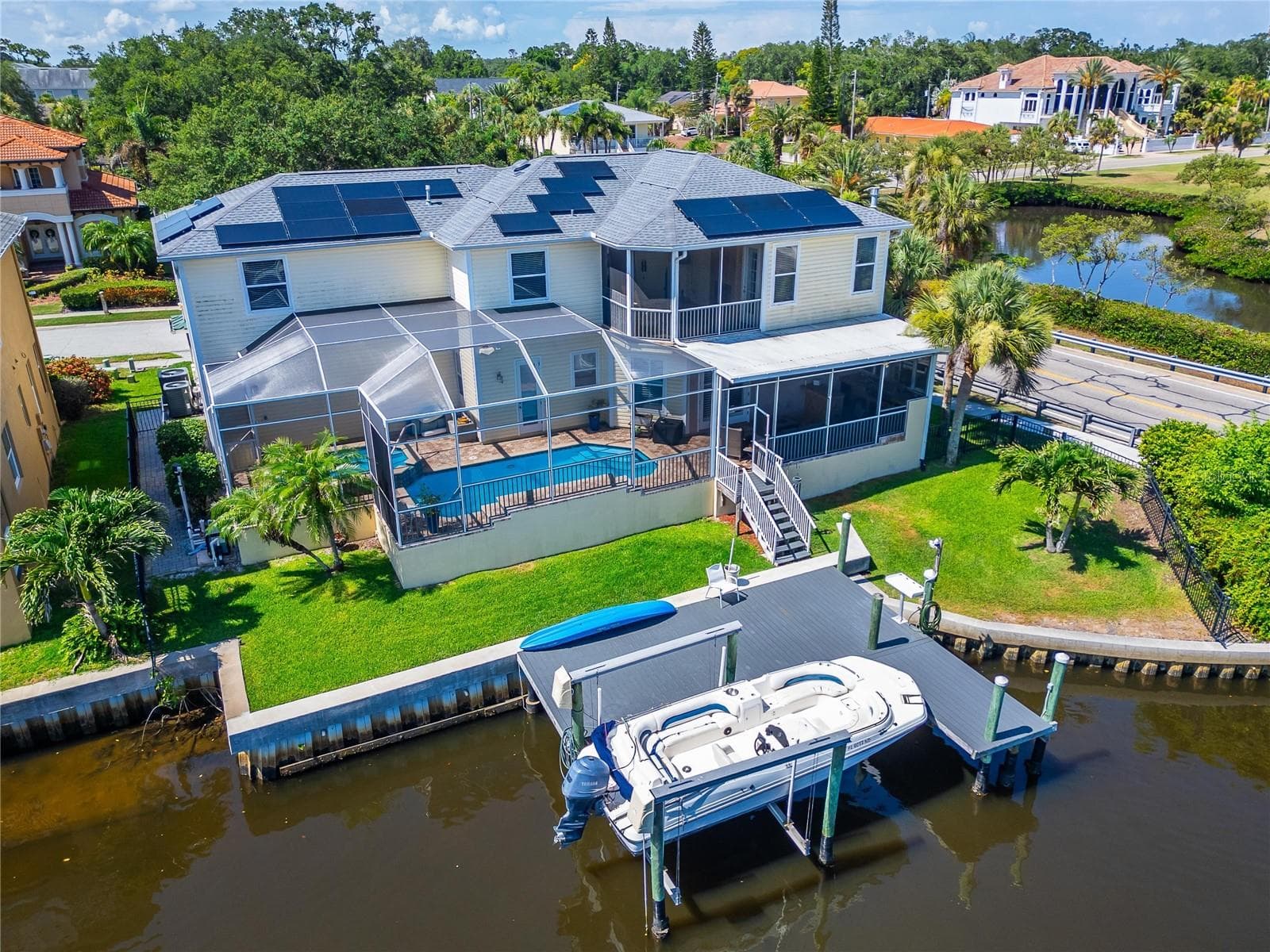Single Family Residence at 339 MANATEE LN, TARPON SPRINGS, photo 8 of 36