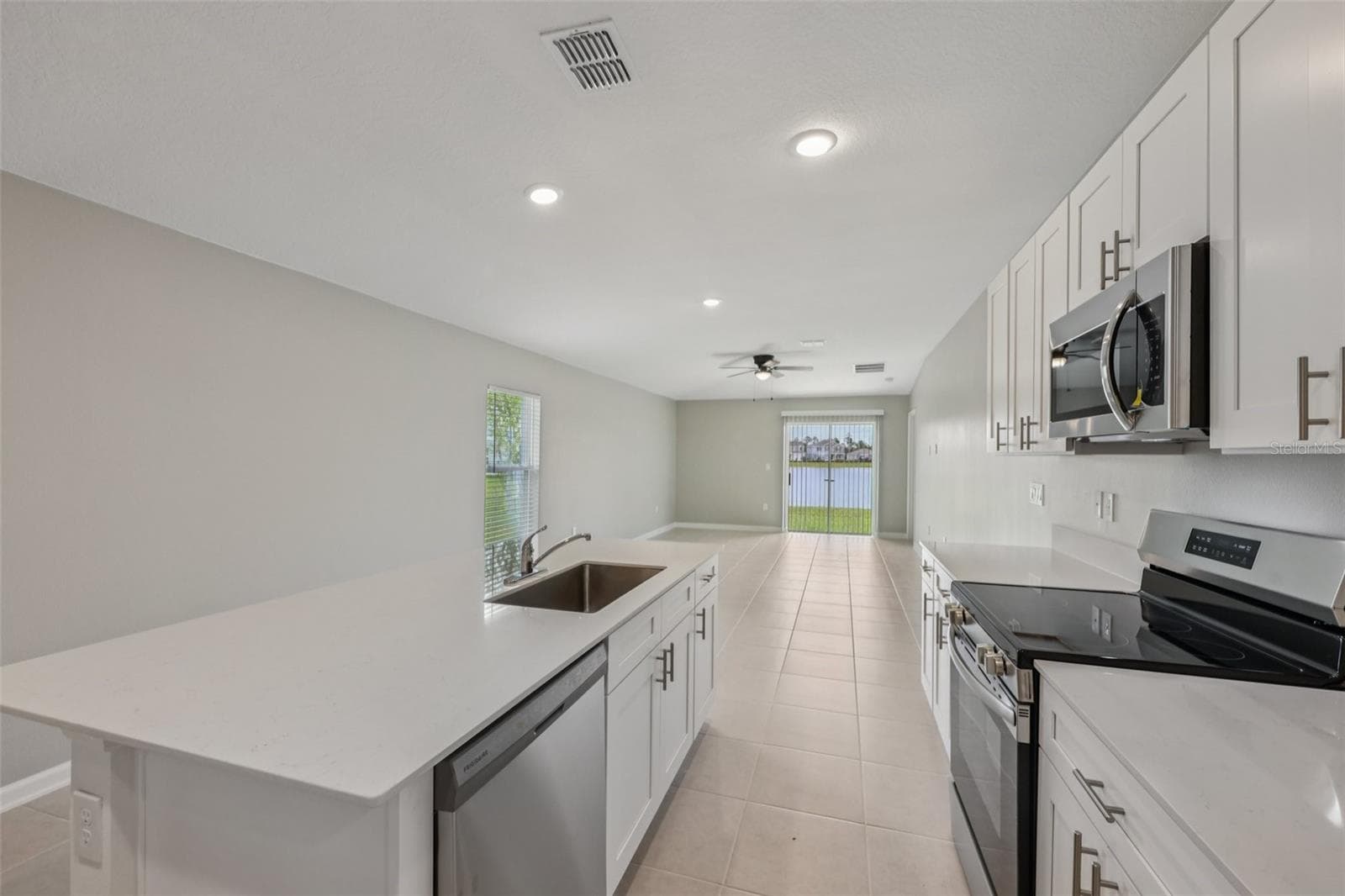 Single Family Residence at 1172 BELLE ISLE LN, DAYTONA BEACH, photo 7 of 25