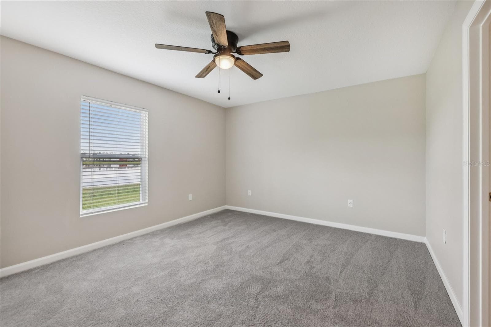 Single Family Residence at 1172 BELLE ISLE LN, DAYTONA BEACH, photo 9 of 25