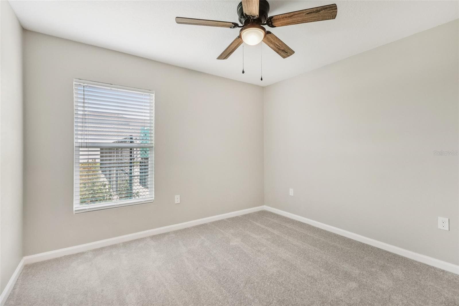 Single Family Residence at 1172 BELLE ISLE LN, DAYTONA BEACH, photo 18 of 25