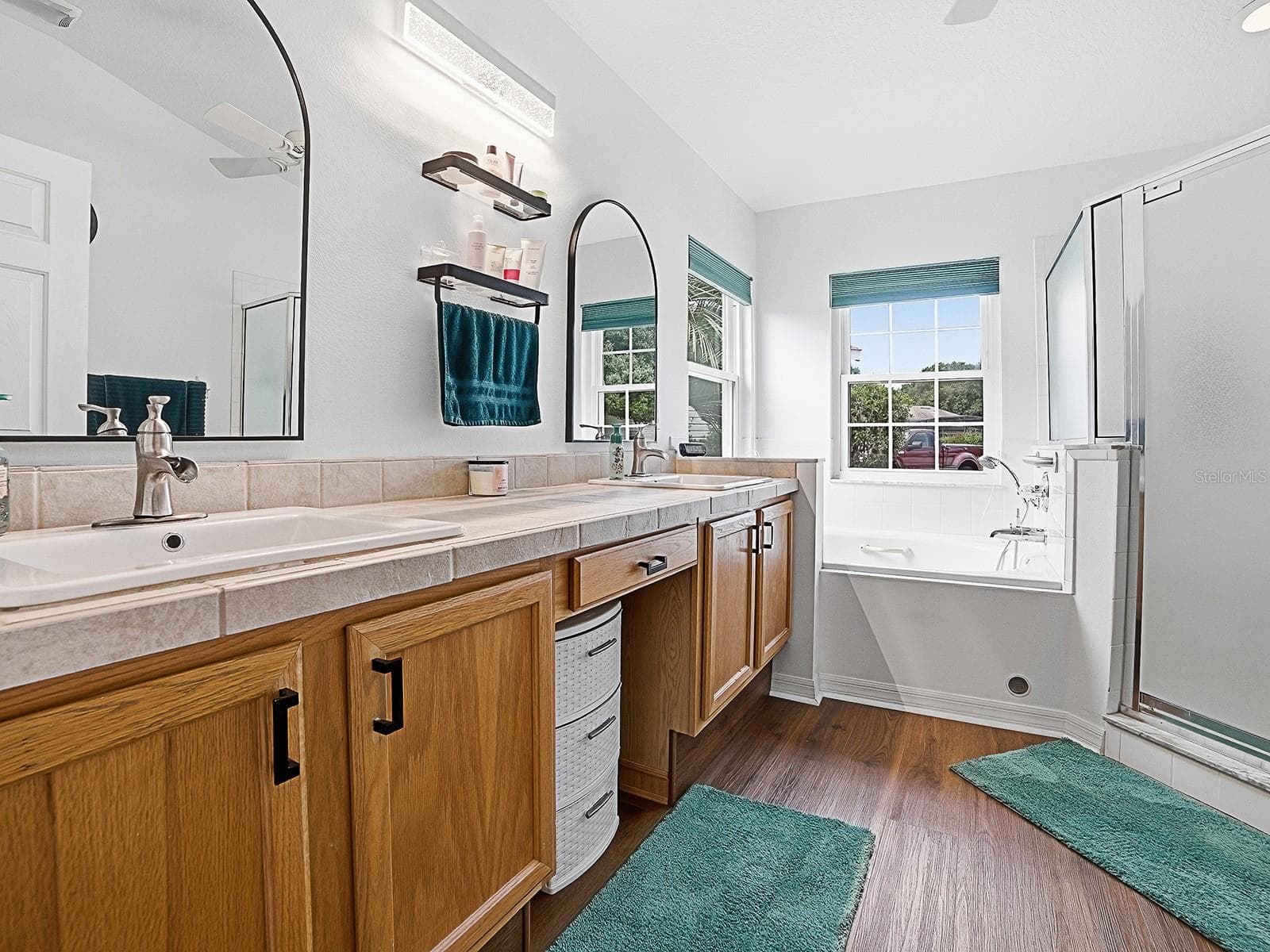 1st Owners Suite Bathroom - 3851 MANOR OAKS CT, LEESBURG