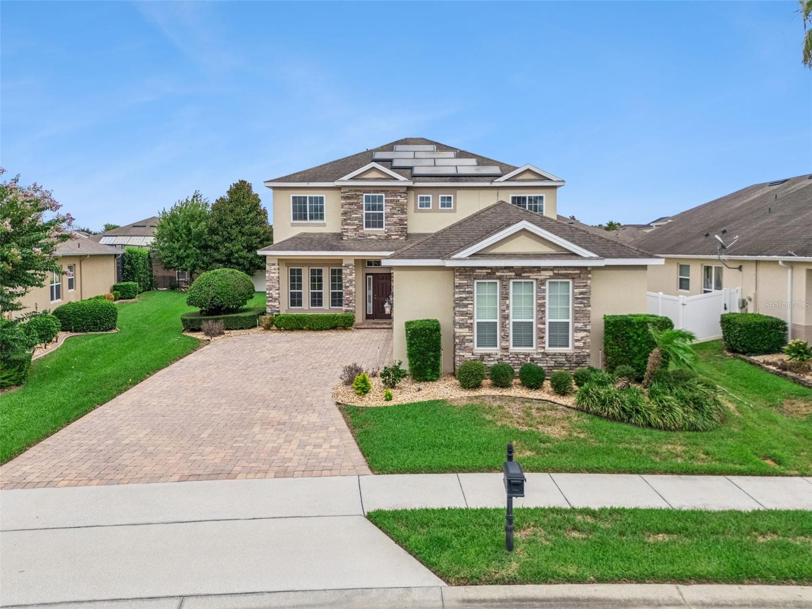 Single Family Residence at 2045 SANDY GARDEN LN, WINTER GARDEN, photo 3 of 45