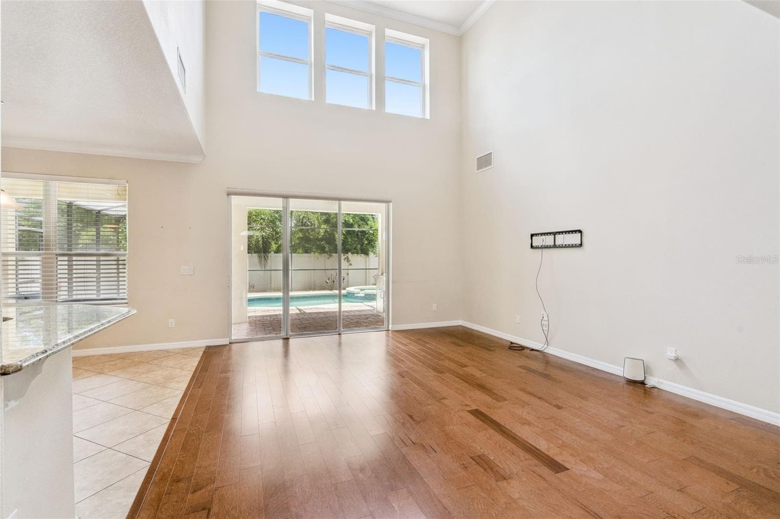 Single Family Residence at 2045 SANDY GARDEN LN, WINTER GARDEN, photo 7 of 45