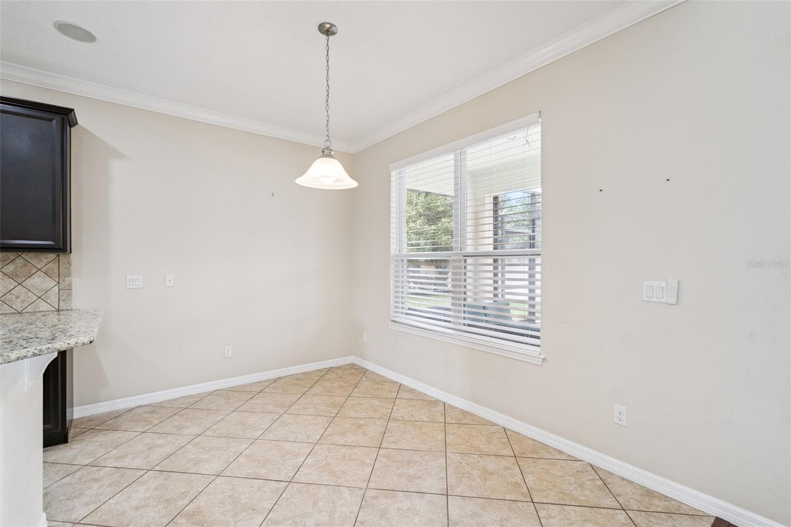 Single Family Residence at 2045 SANDY GARDEN LN, WINTER GARDEN, photo 9 of 45