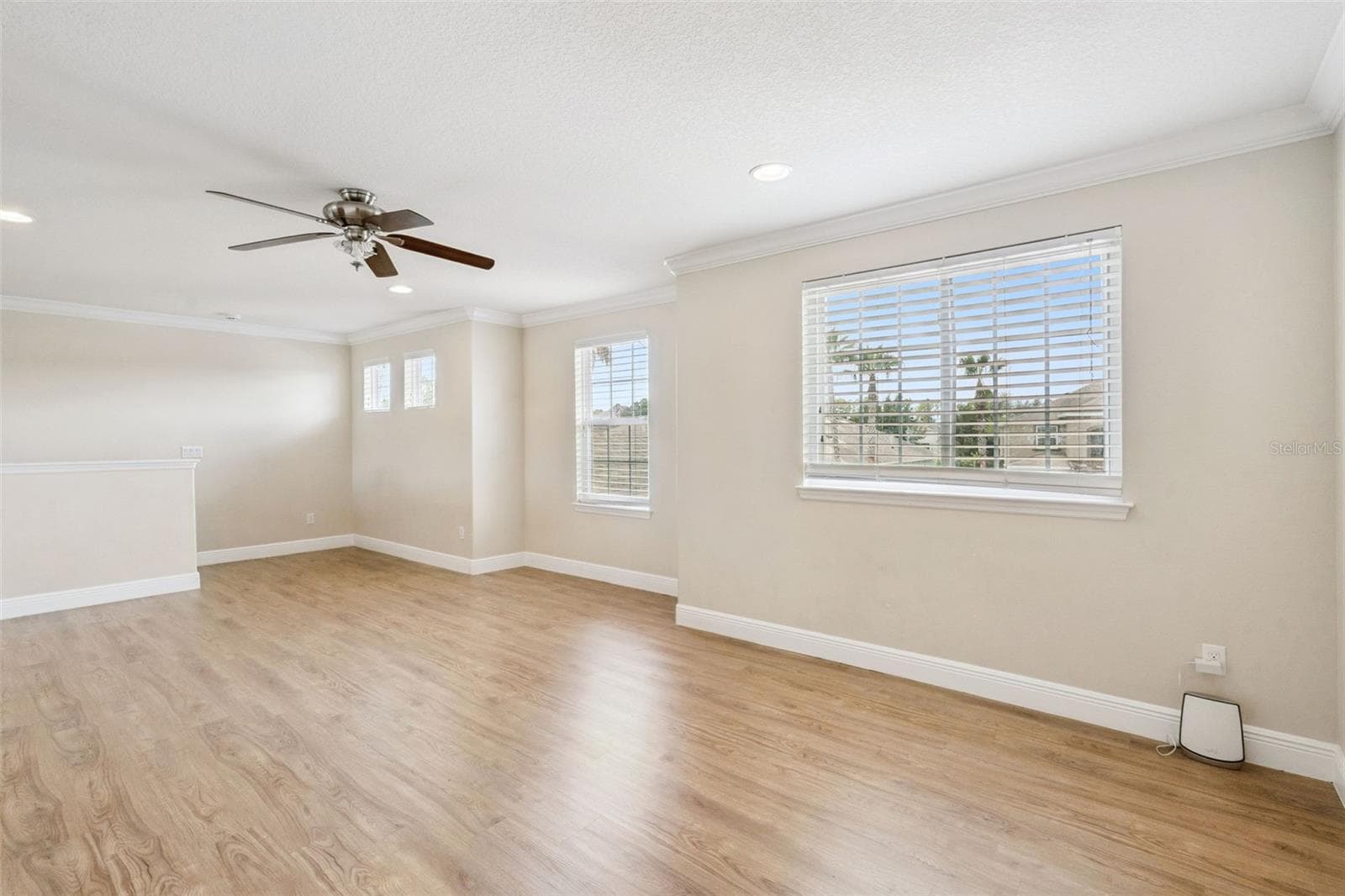 Single Family Residence at 2045 SANDY GARDEN LN, WINTER GARDEN, photo 14 of 45