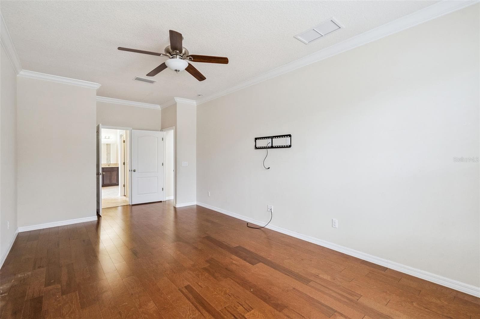 Single Family Residence at 2045 SANDY GARDEN LN, WINTER GARDEN, photo 18 of 45