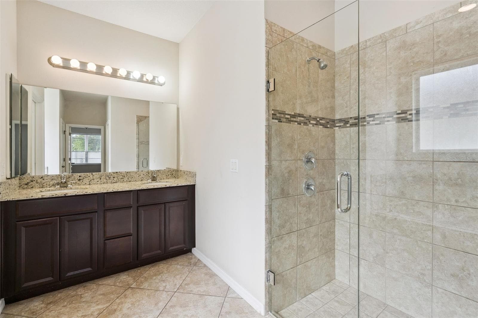 Single Family Residence at 2045 SANDY GARDEN LN, WINTER GARDEN, photo 21 of 45