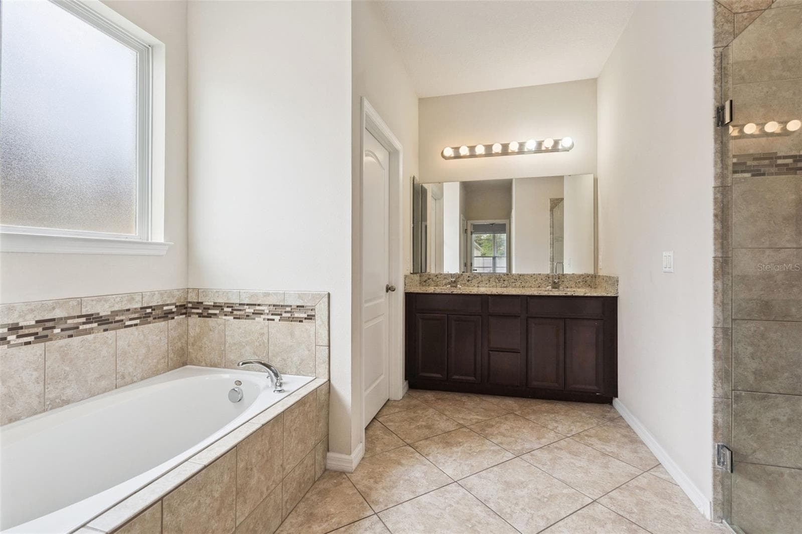Single Family Residence at 2045 SANDY GARDEN LN, WINTER GARDEN, photo 22 of 45