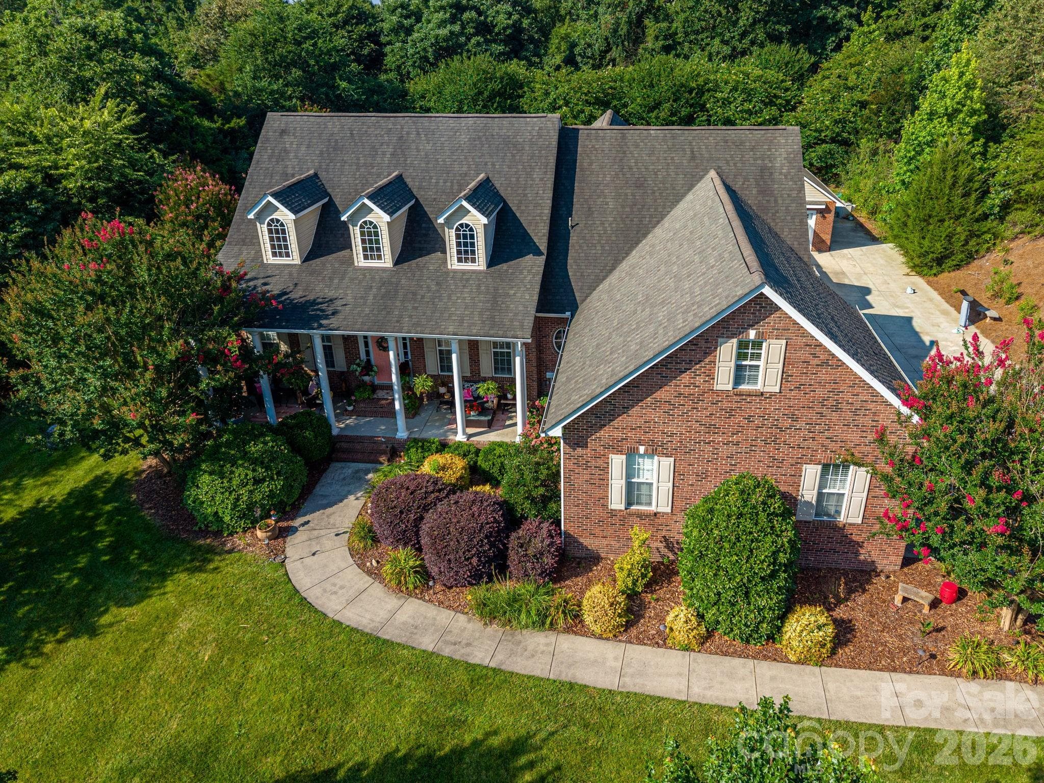 Single Family Residence at 961 Colleton Meadow Drive, Clover, photo 2 of 48