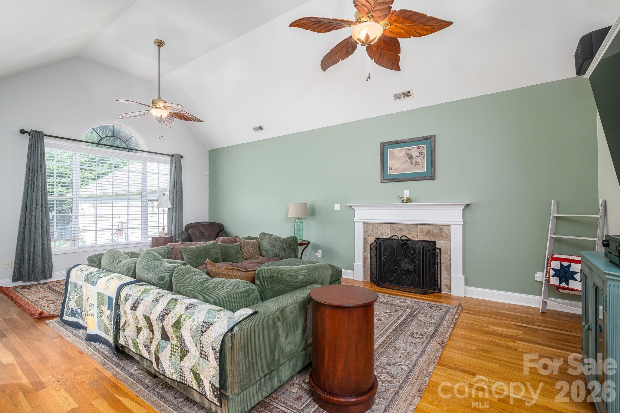 Single Family Residence at 961 Colleton Meadow Drive, Clover, photo 16 of 48