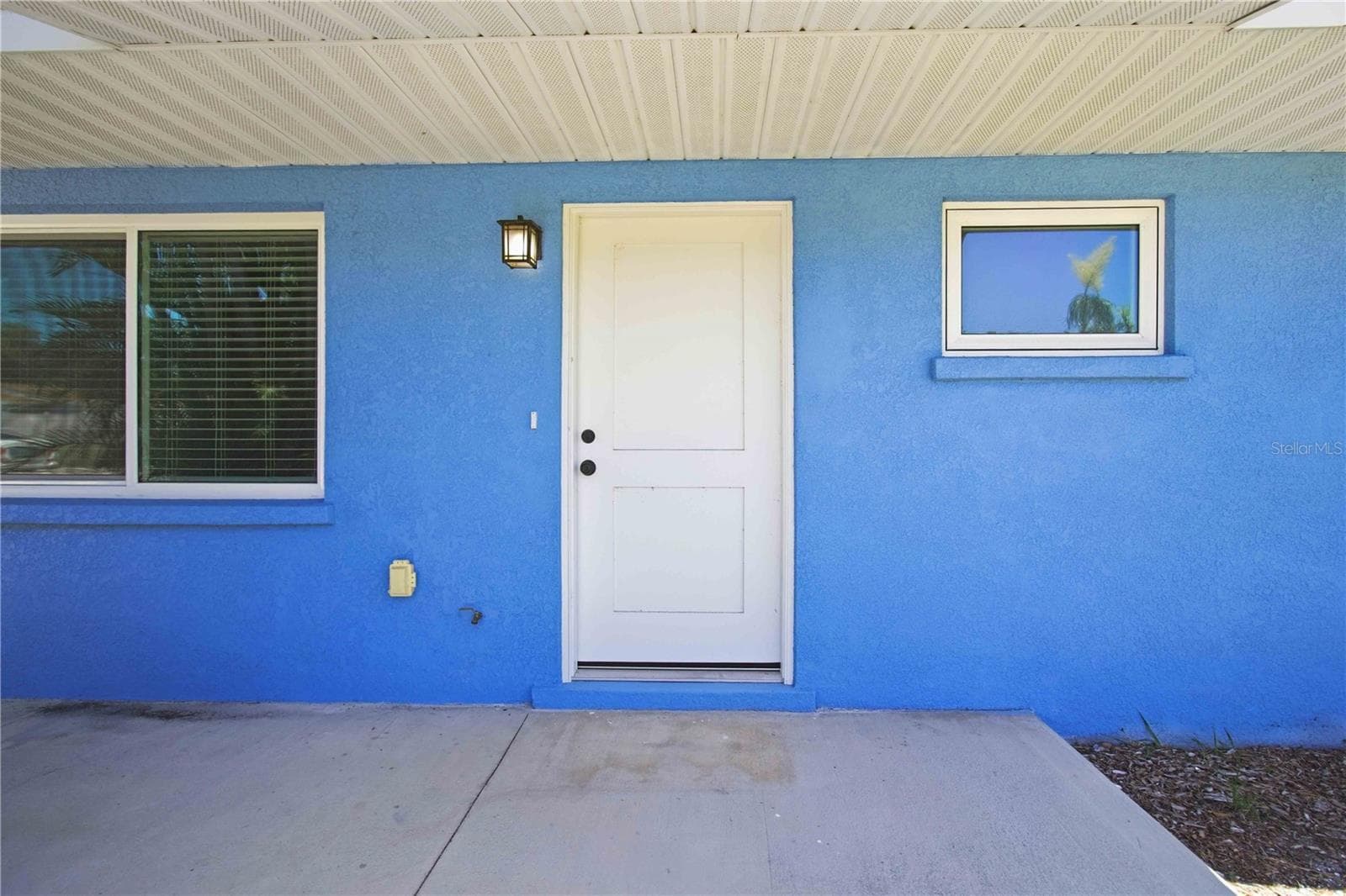 Single Family Residence at 908 24TH AVE W, PALMETTO, photo 8 of 40