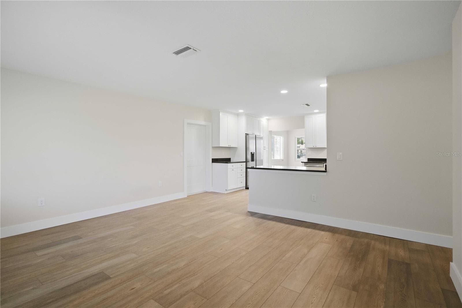 Single Family Residence at 908 24TH AVE W, PALMETTO, photo 12 of 40