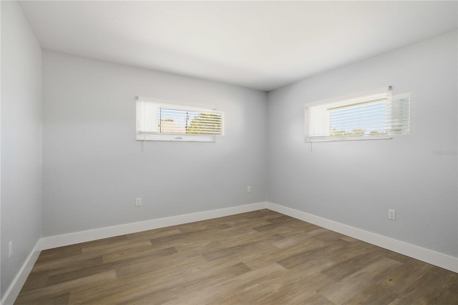 Single Family Residence at 908 24TH AVE W, PALMETTO, photo 27 of 40