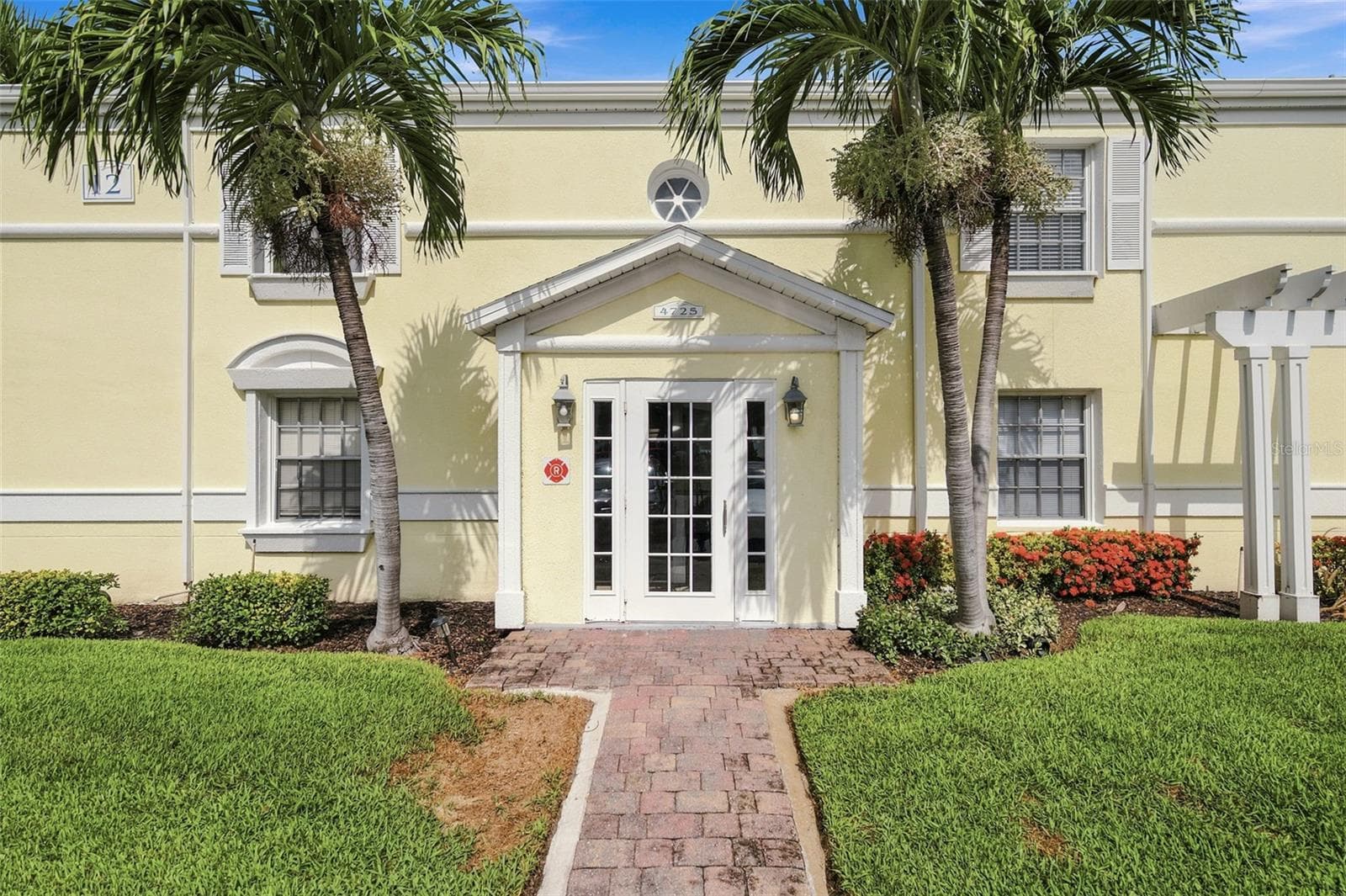 Condominium at 4725 COQUINA KEY DR SE #D, ST PETERSBURG, photo 2 of 49