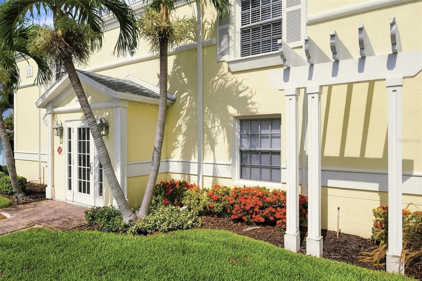 Condominium at 4725 COQUINA KEY DR SE #D, ST PETERSBURG, photo 3 of 49