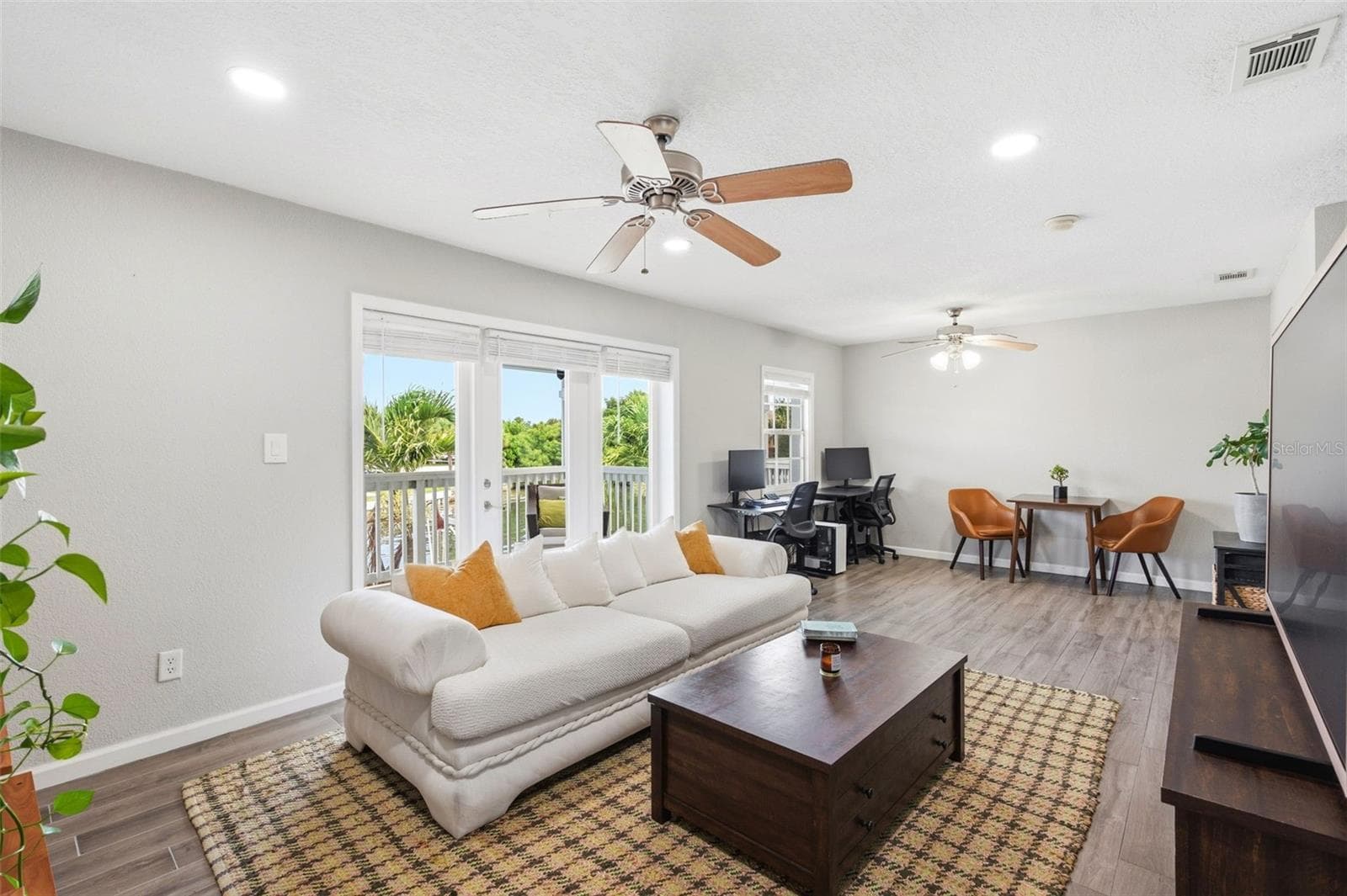 Condominium at 4725 COQUINA KEY DR SE #D, ST PETERSBURG, photo 4 of 49