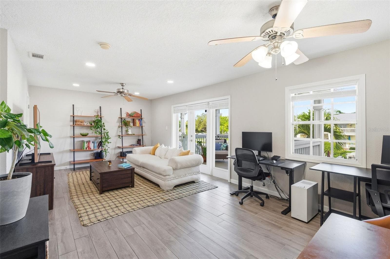 Condominium at 4725 COQUINA KEY DR SE #D, ST PETERSBURG, photo 10 of 49