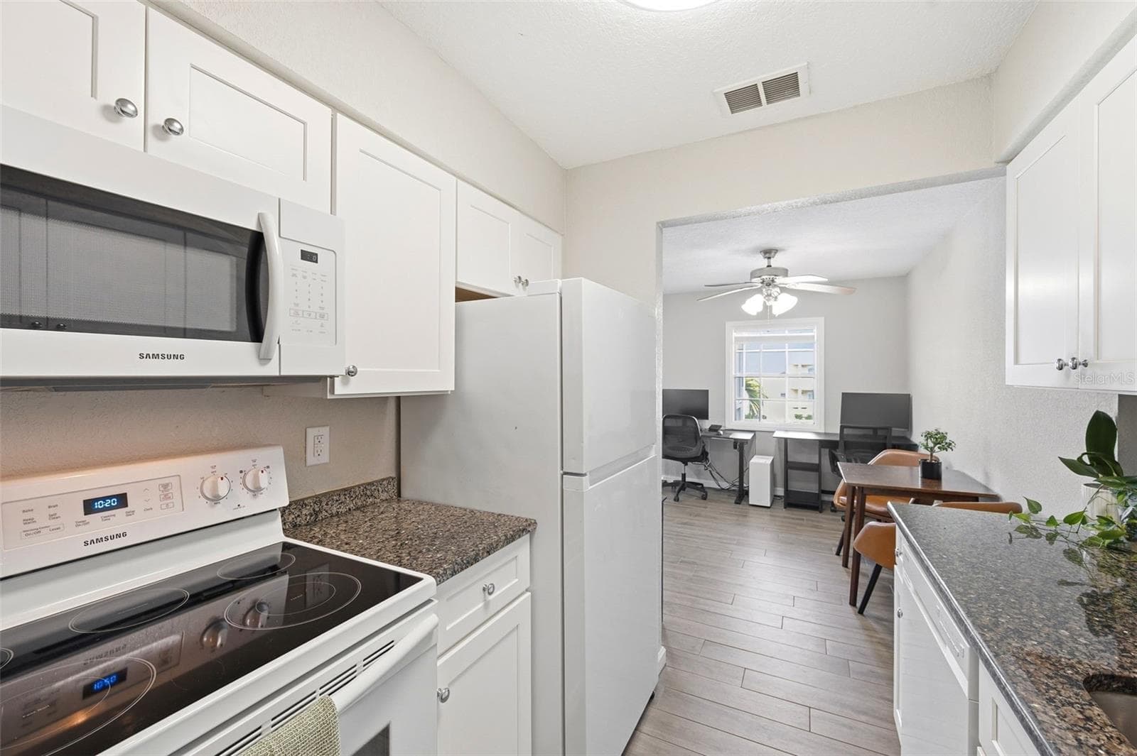 Condominium at 4725 COQUINA KEY DR SE #D, ST PETERSBURG, photo 14 of 49