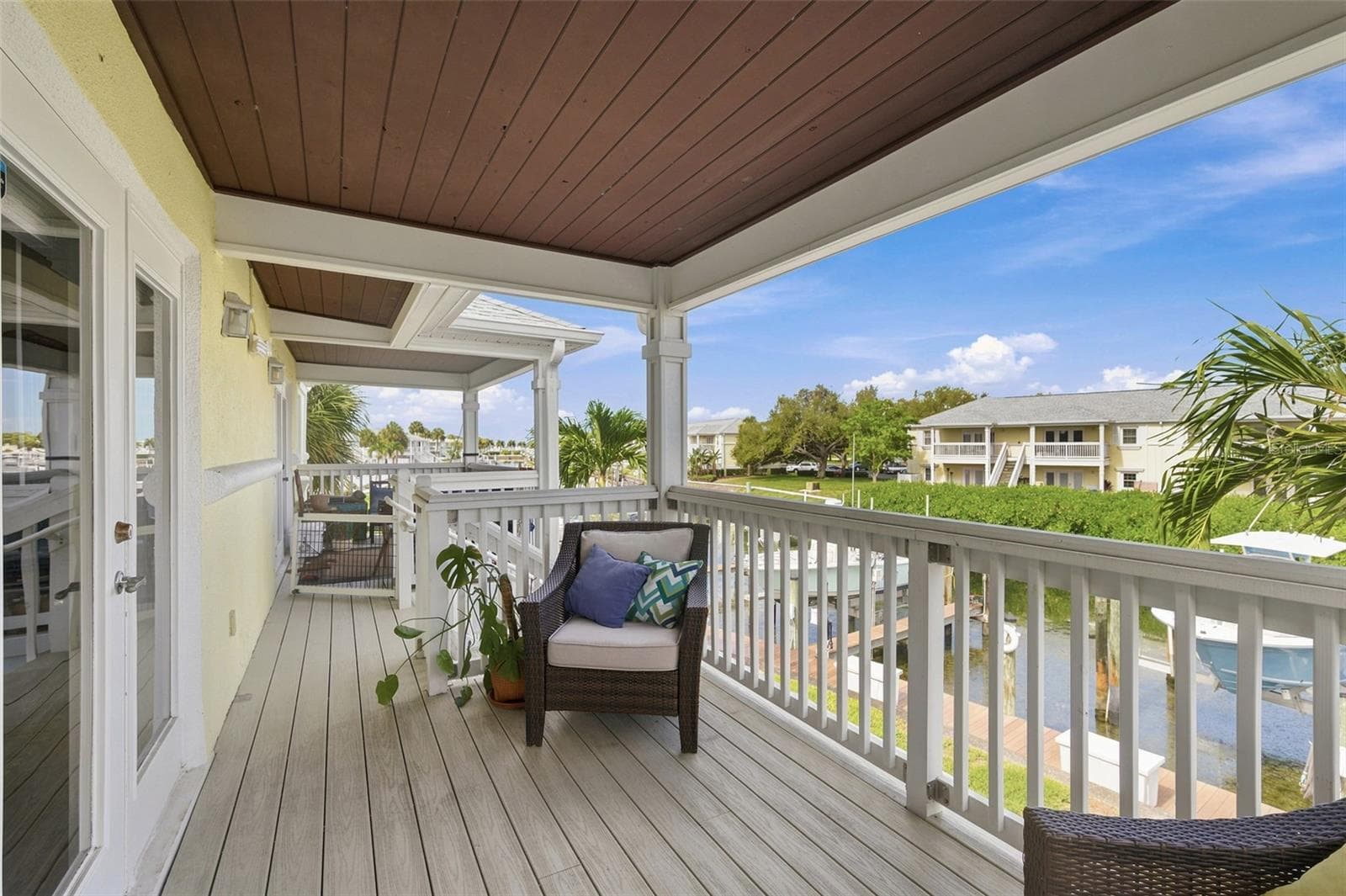 Condominium at 4725 COQUINA KEY DR SE #D, ST PETERSBURG, photo 21 of 49