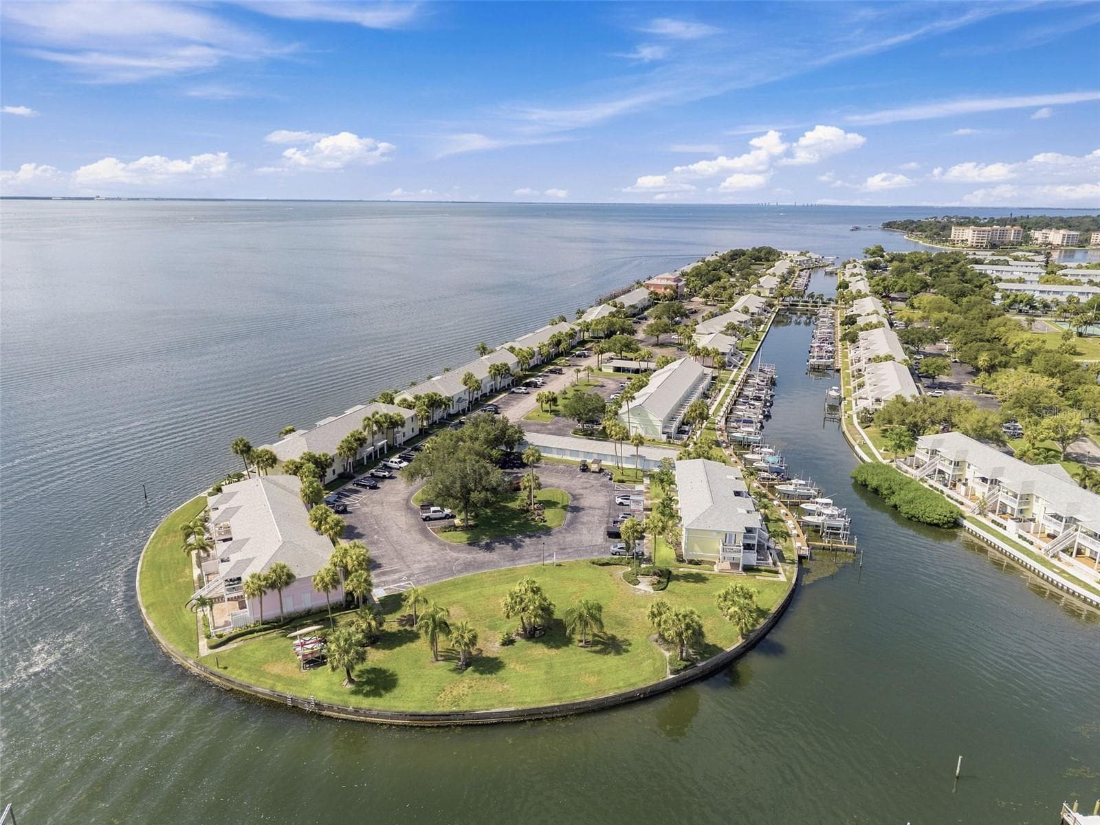Condominium at 4725 COQUINA KEY DR SE #D, ST PETERSBURG, photo 32 of 49