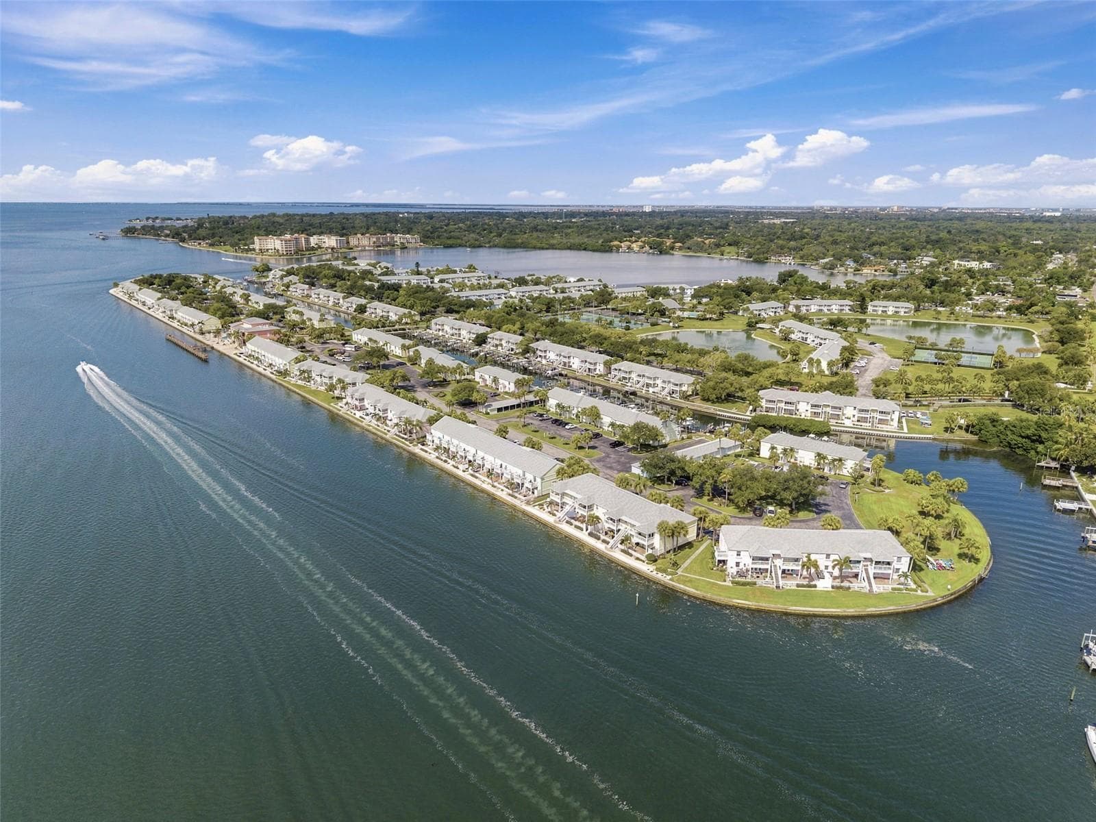 Condominium at 4725 COQUINA KEY DR SE #D, ST PETERSBURG, photo 37 of 49